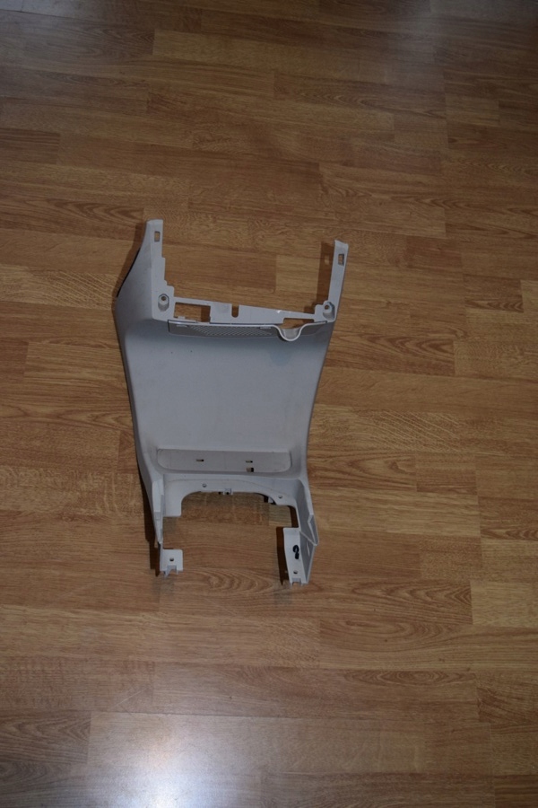 OSŁONA TUNELU ŚRODKOWEGO KONSOLI VOLVO XC60 R2011 Numer katalogowy oryginału 1284837