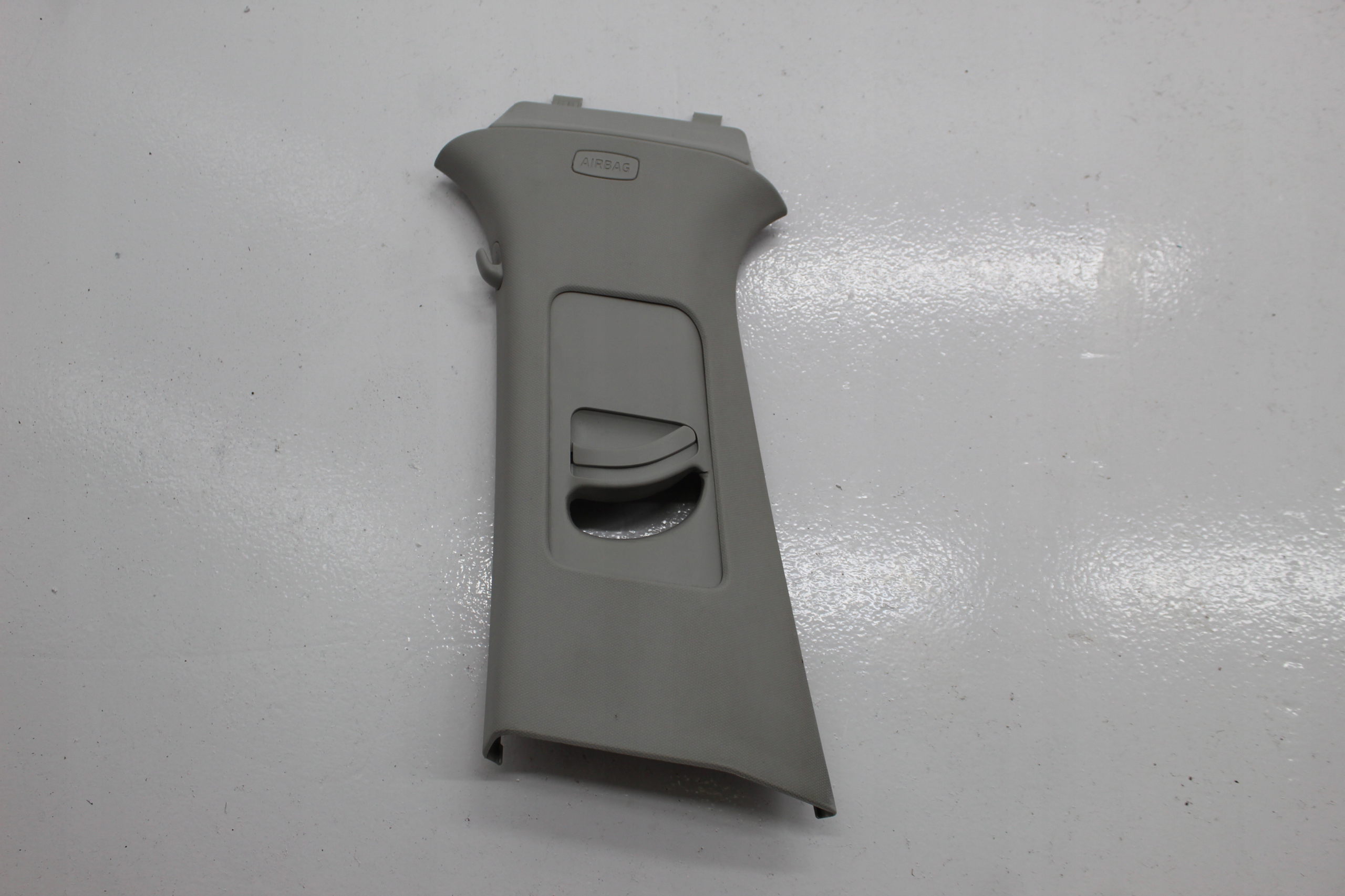 SKODA OCTAVIA III OSŁONA SŁUPKA 5E0867243