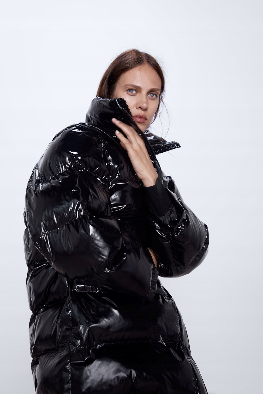 Zara kurtka pikowana z błyszczącym wykończeniem L Marka Zara