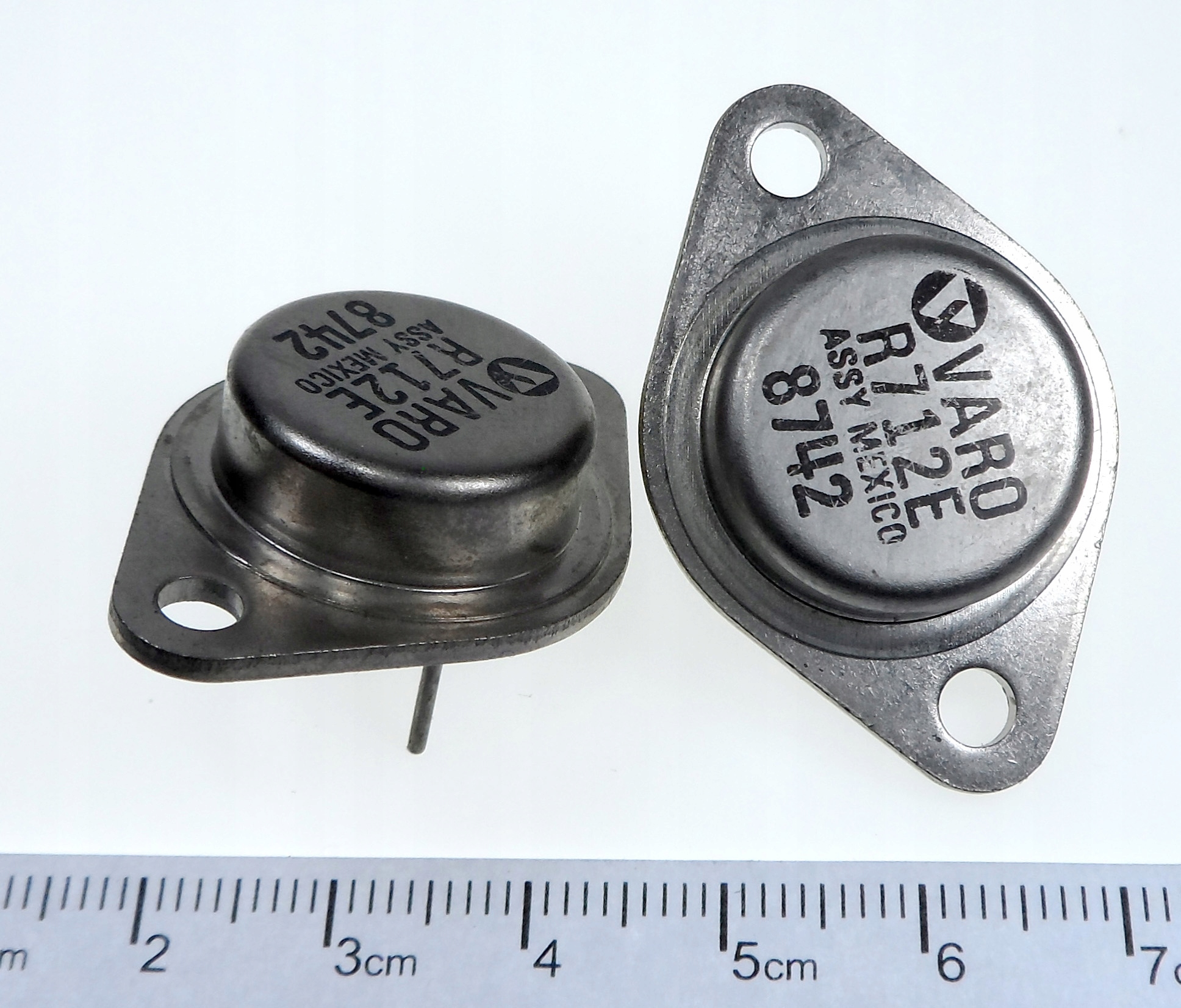 [STcs] R712E dioda Varo antyk