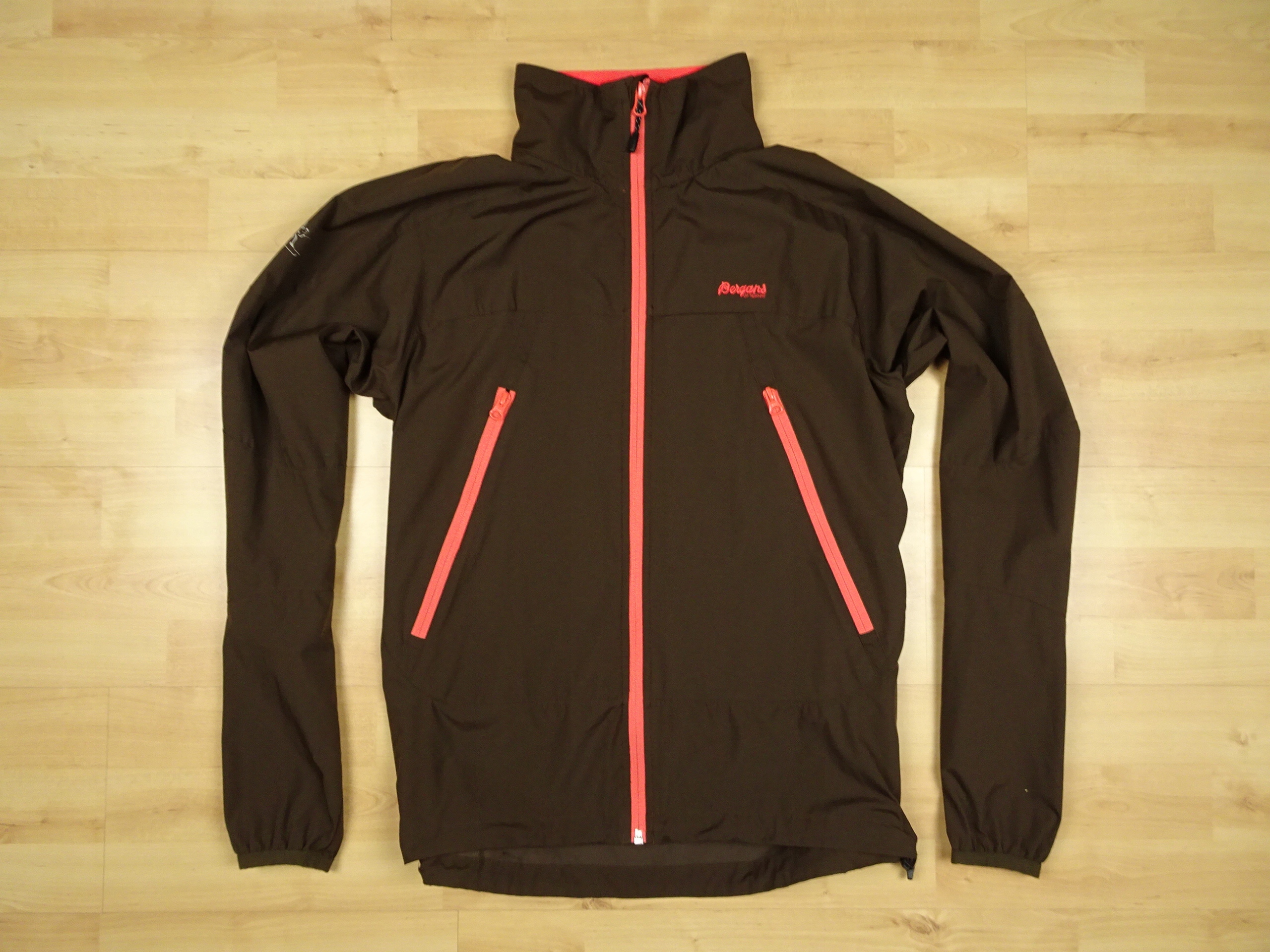 Bergans Active Light Lekka Kurtka S/M BDB Kod producenta 00