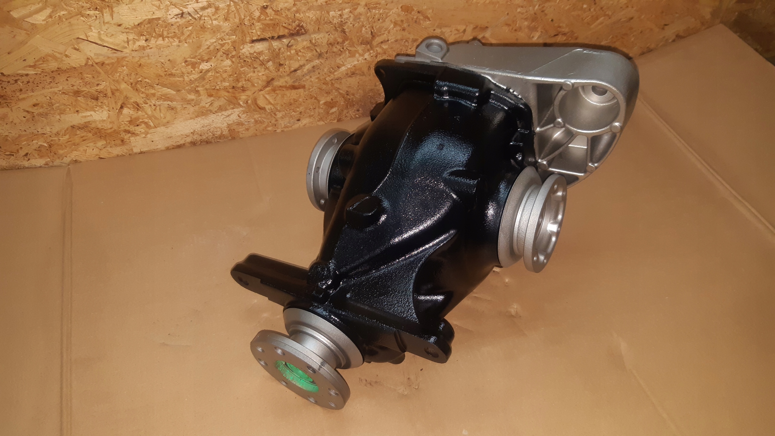 7524325 - Мост BMW E87 E90 3,91 восстановленный