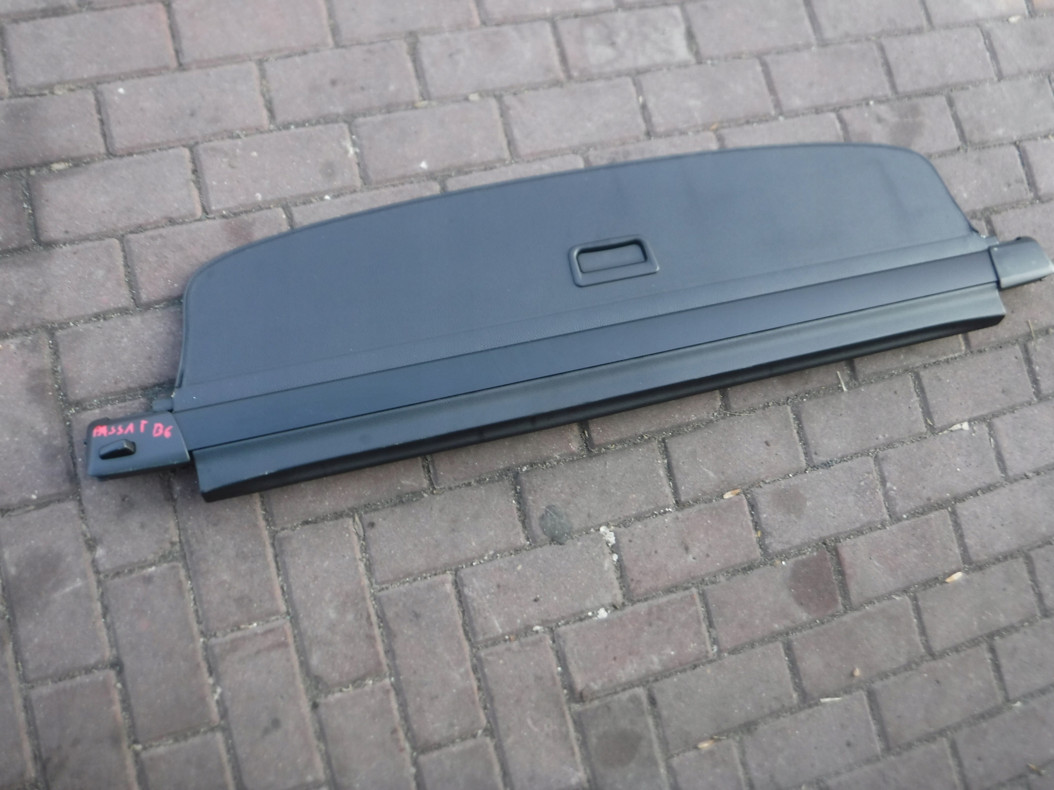 ROLETA BAGAŻNIKA VW PASSAT B6