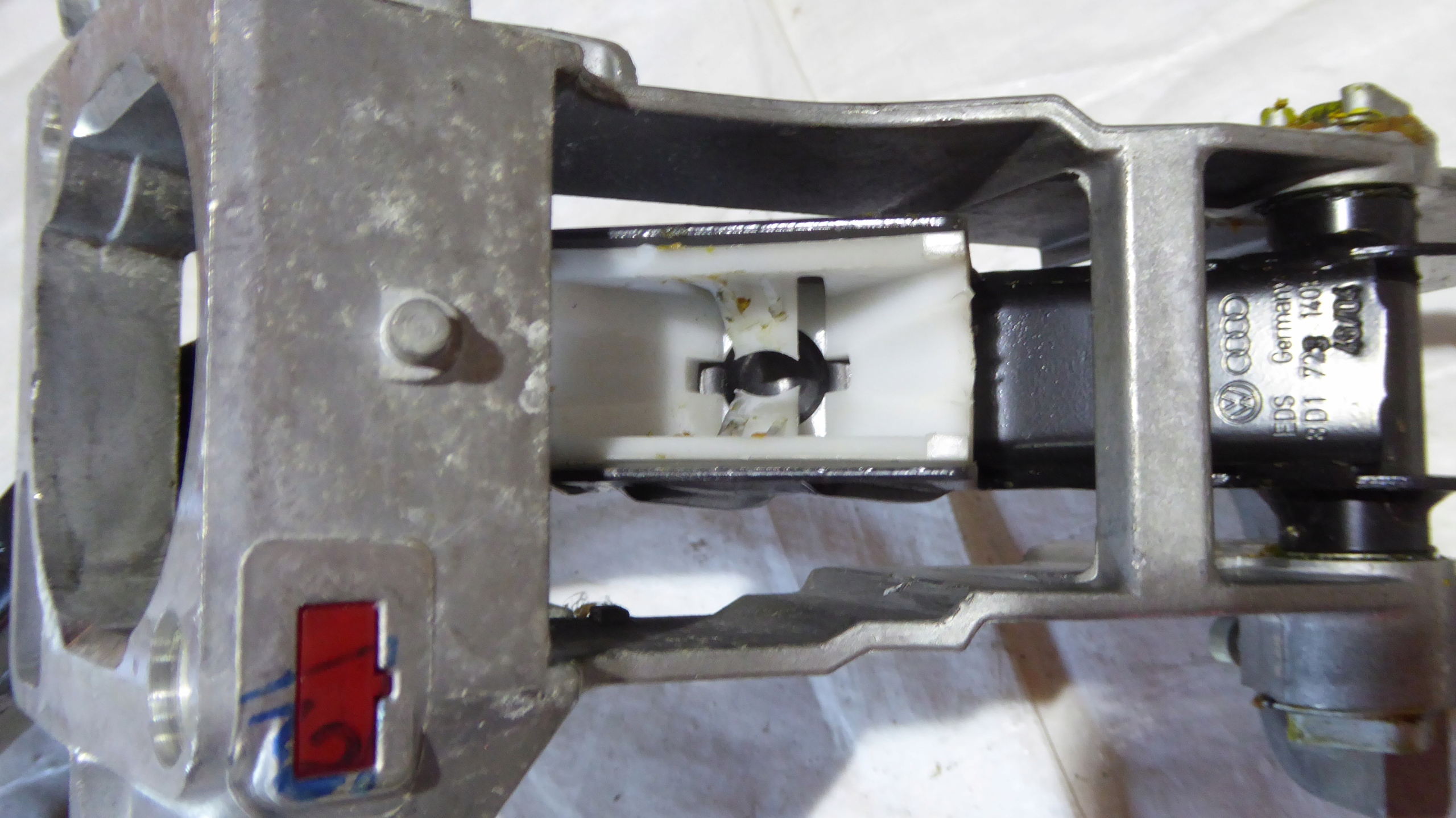 педаль тормоза автомат volkswagen oe 8D1721117P