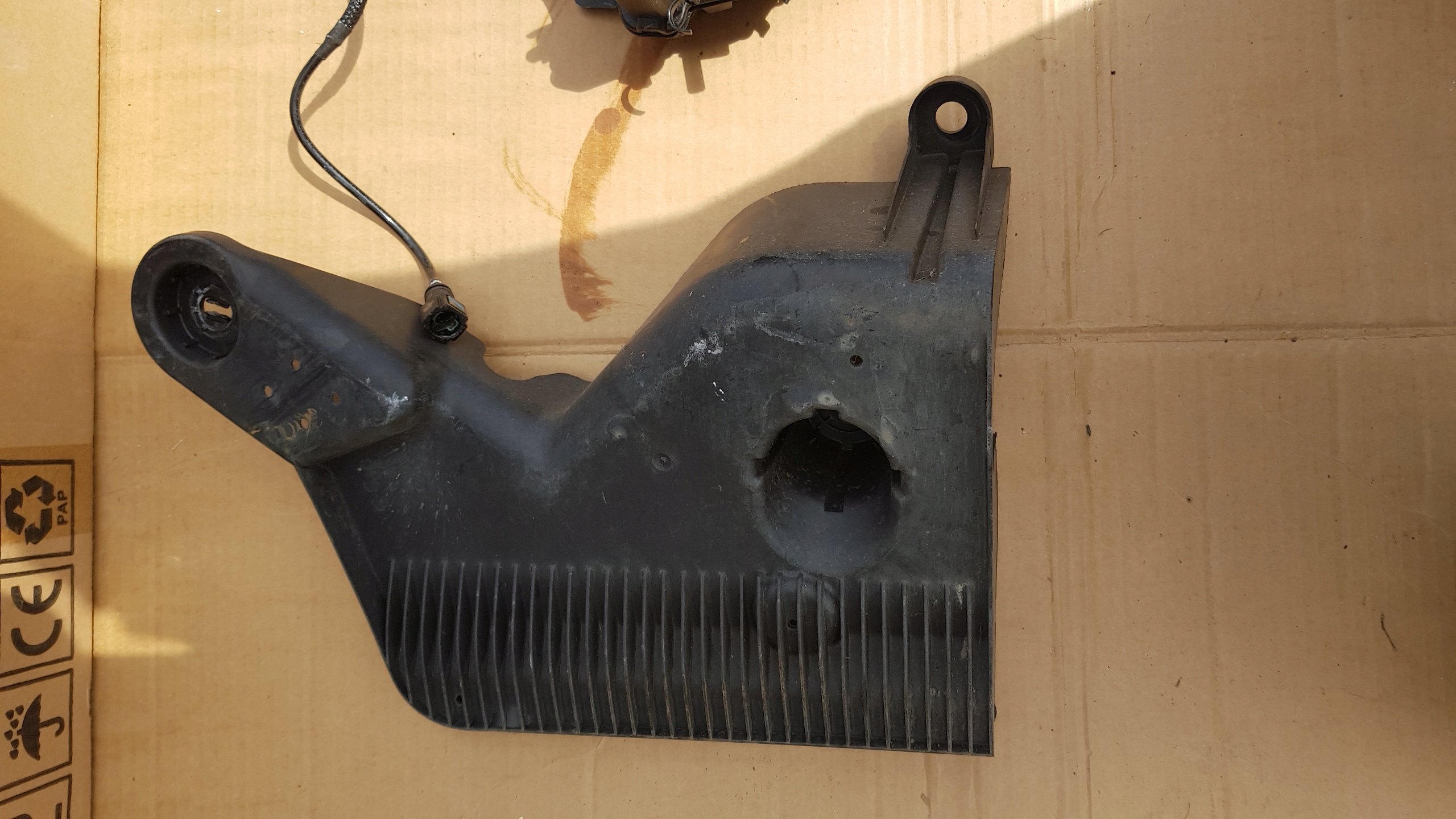 JUMPY EXPERT PROACE OSŁONA ZBIORNIK FAP