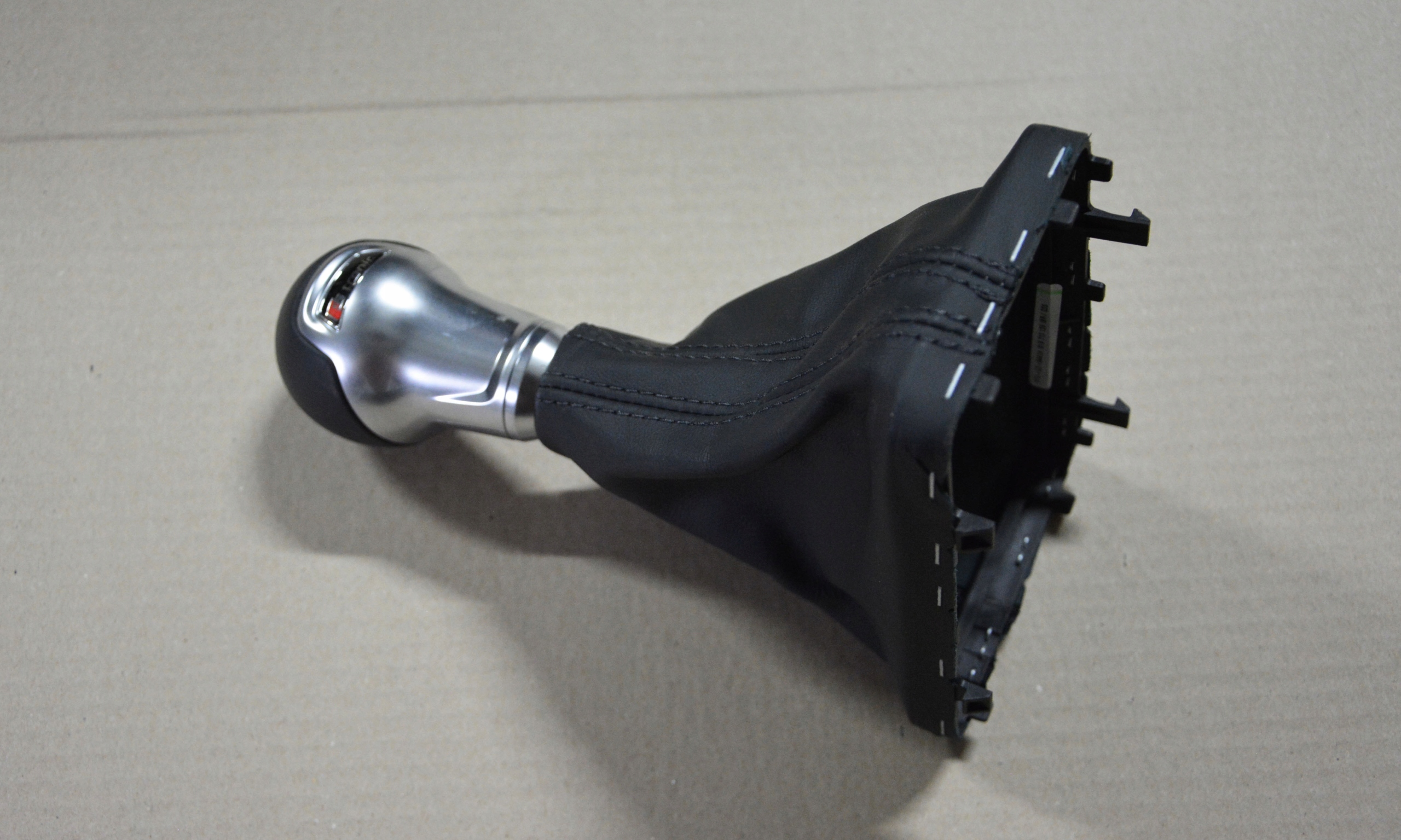 81B713139 AUDI Q2 S LINE GALKA MIESZEK BIEGOW