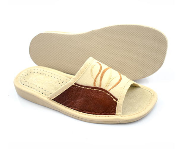 WIOSENNE KAPCIE DAMSKIE SKÓRA LACZKI GÓRALSKIE Długość wkładki 25 cm