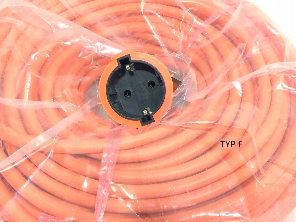 PRZEDŁUŻACZ 10M 3X2,5MM 16Am 2500-3000w [1540/41] Średnica przewodu 2.5 mm