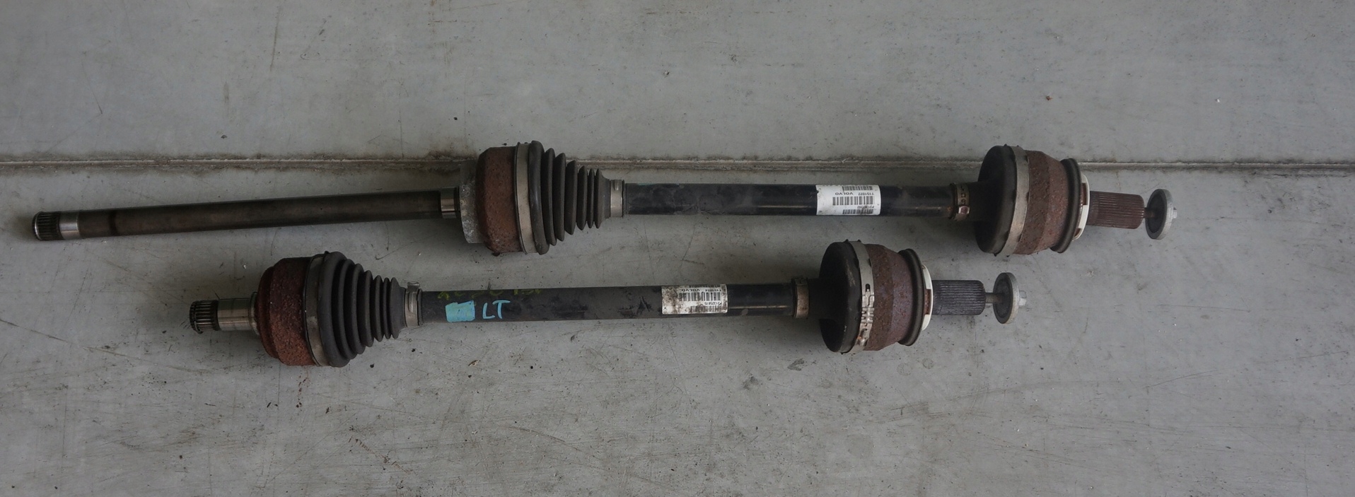 31325815 31367202 - Полуось левый правый задний VOLVO XC90 II T8