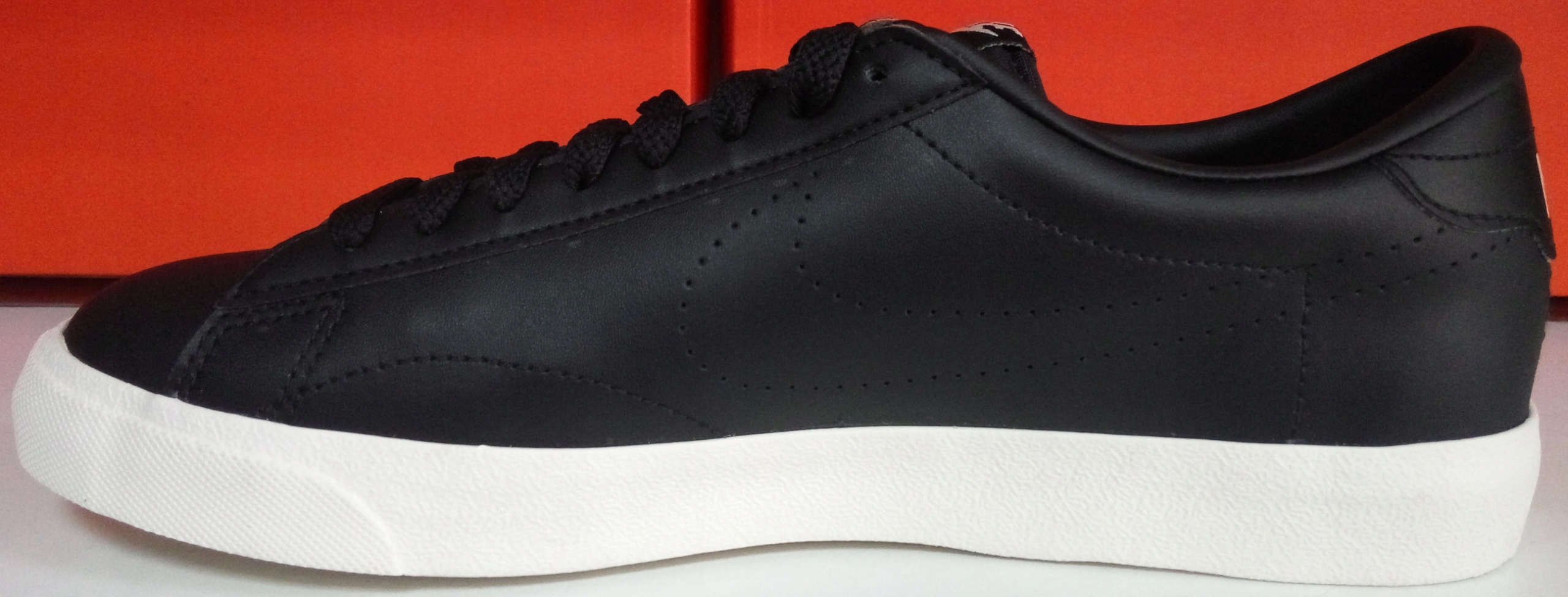 buty NIKE TENNIS CLASSIC AC LEATHER 042 r. 44 SB Materiał wkładki inny