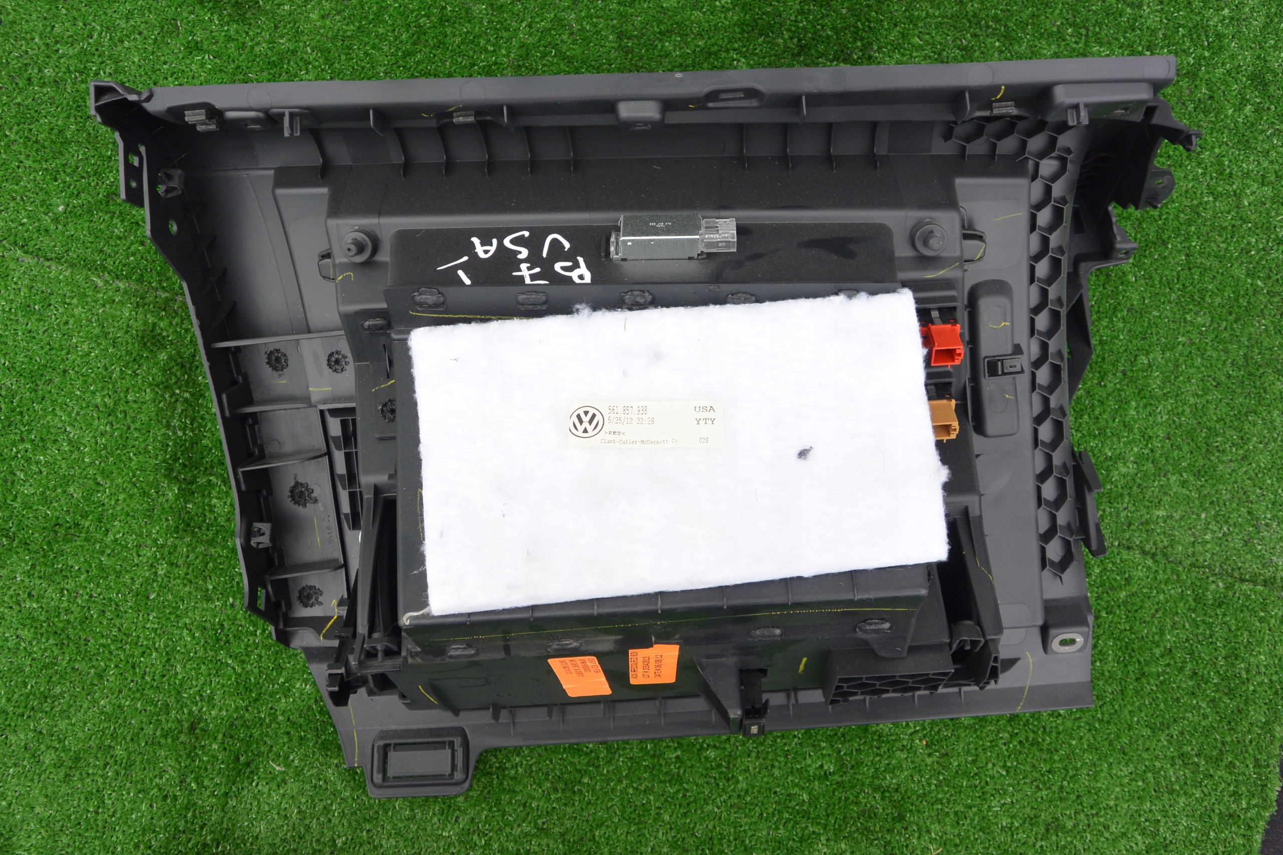 volkswagen oe 561857097L