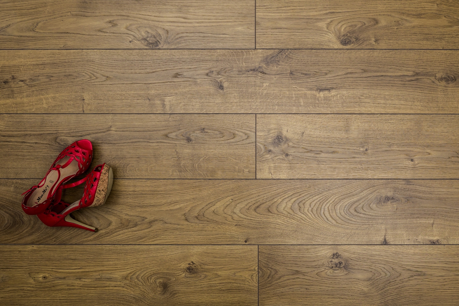 PANELE PODŁOGOWE KRONOTEX MAMMUT AC5 12MM Grubość całkowita 12 mm