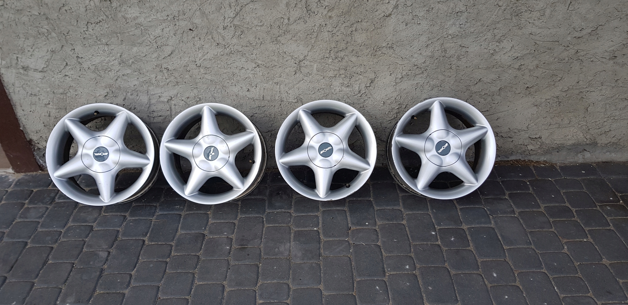 Felgi Ronal 15 ET37 4x100 VW GOLF IV AUDI A3