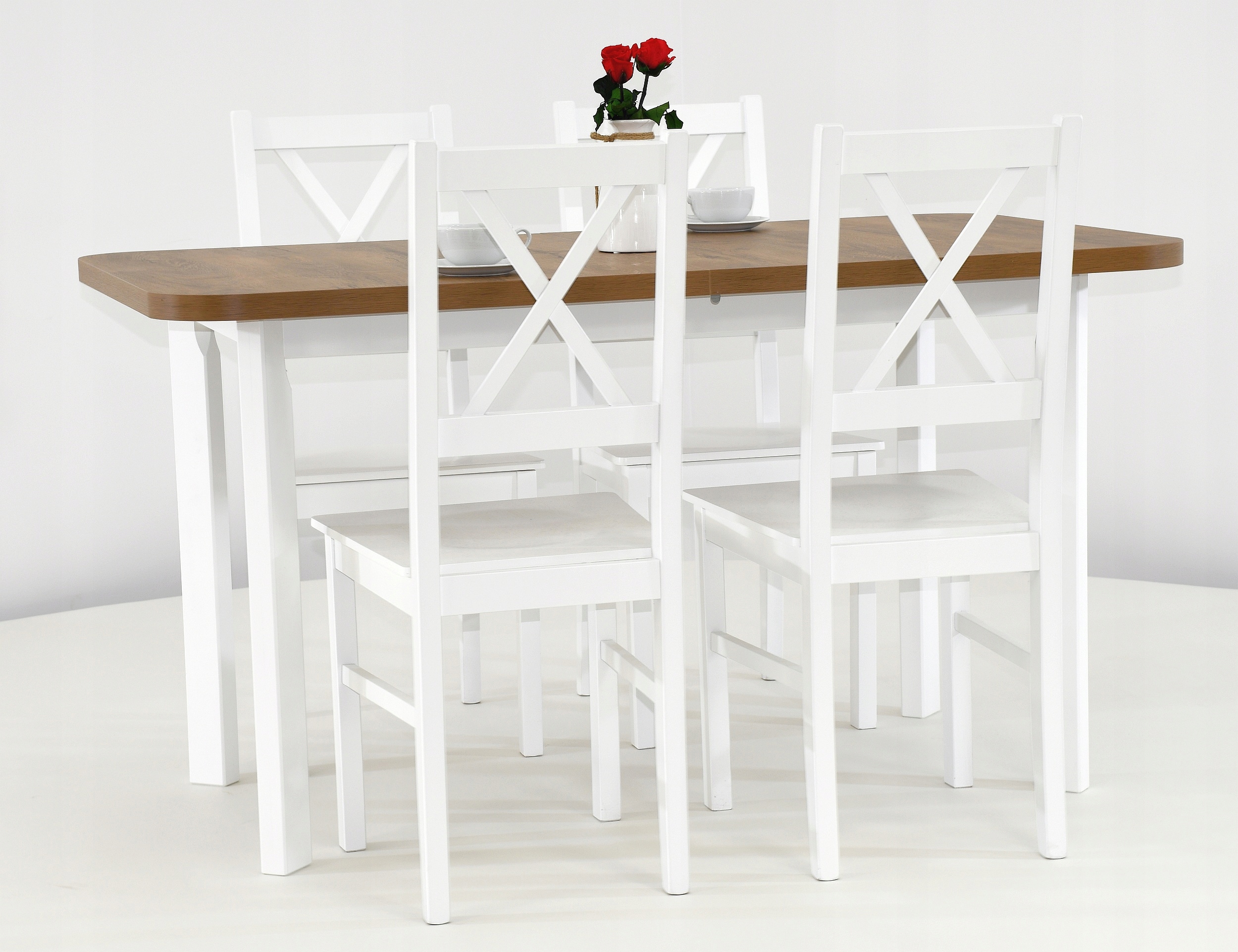 rozkładane stoły, stół do jadalni, krzesła salon Marka Sandow