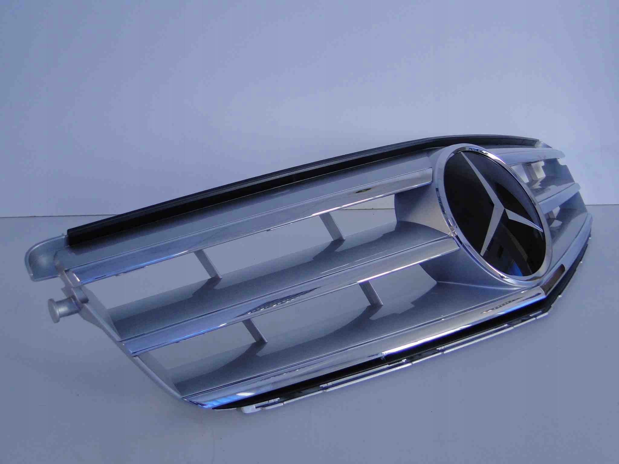 MERCEDES C KLASA W204 204 LIFT GRILL ATRAPA RADAR Numer katalogowy części A2048800023