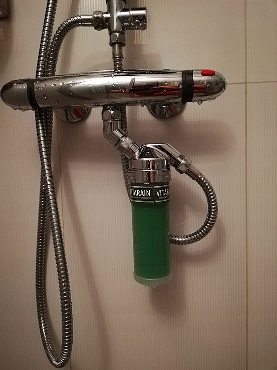 FILTR DO WODY PRYSZNIC Z WITAMINĄ C VITARAIN ZAPACH RÓŻA Model SW-19