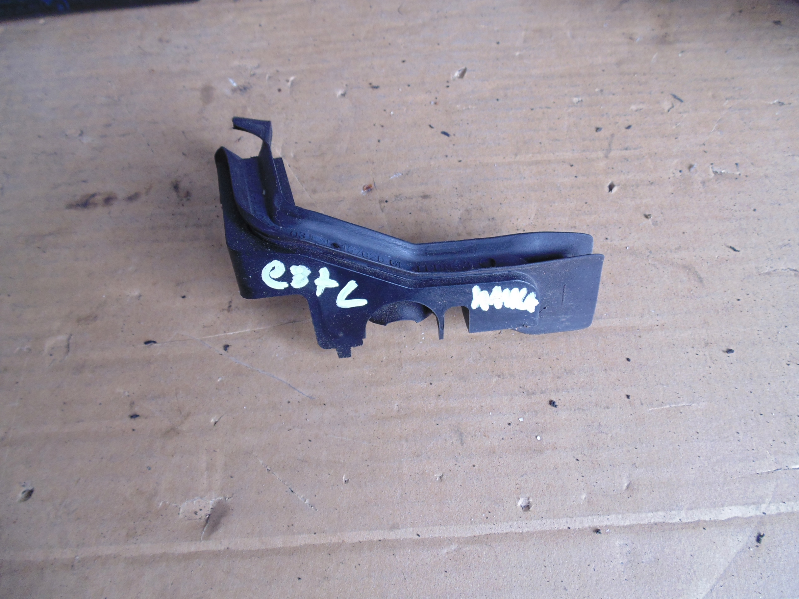 USZCZELKA MASKI LEWA BMW 1 E87