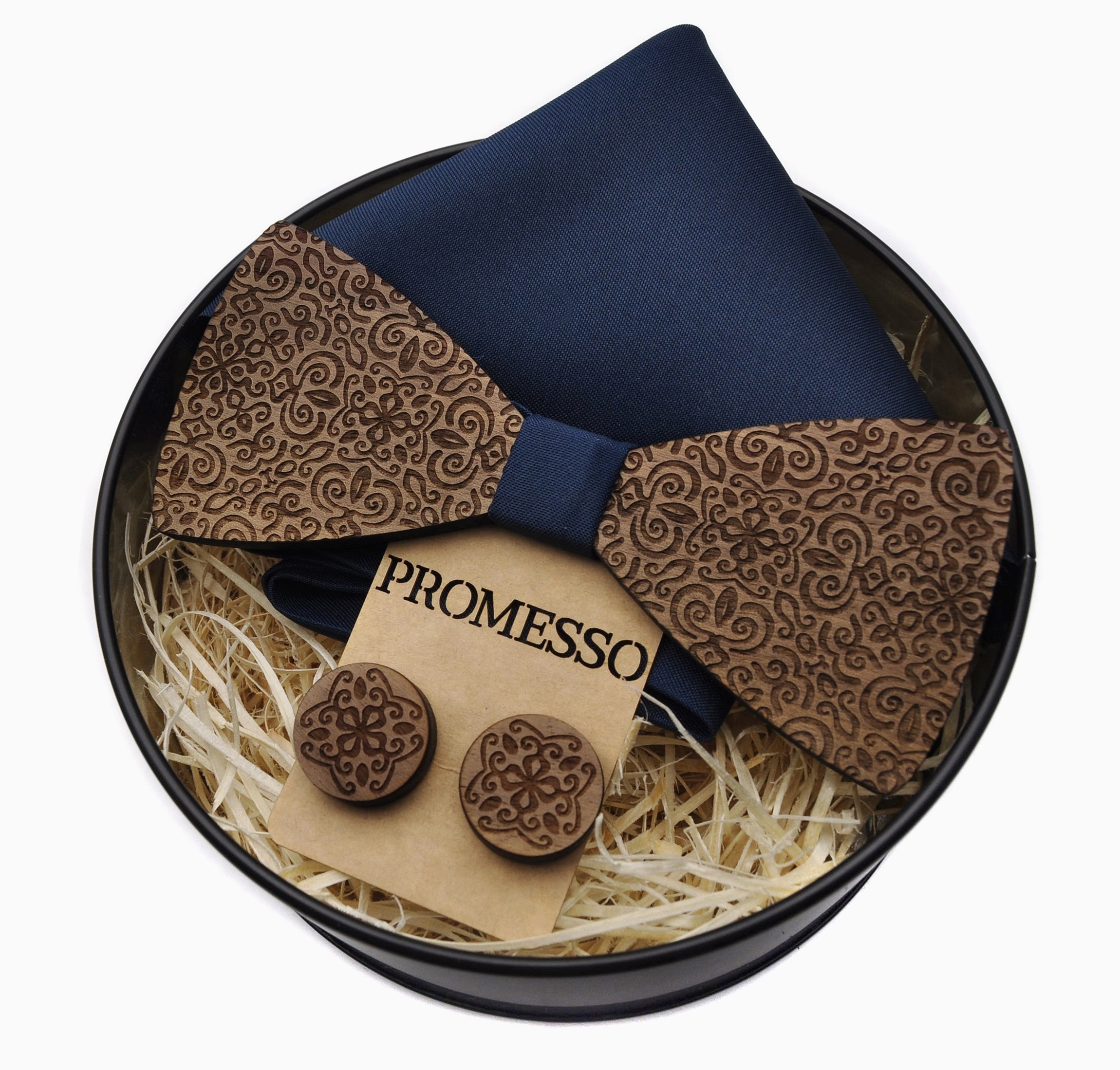 

Zestaw Drewniana Mucha Spinki Poszetka