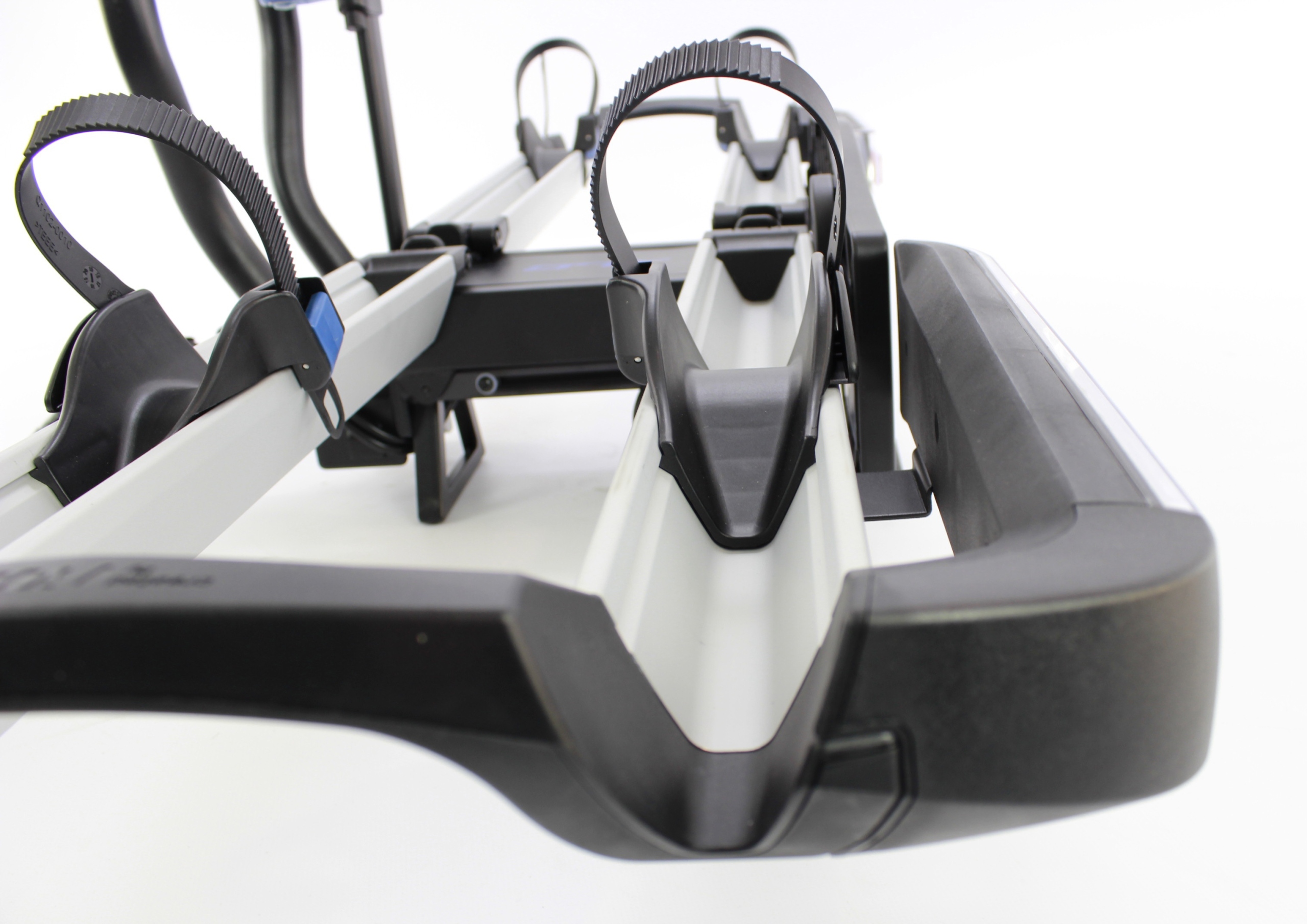 BAGAZNIK ROWEROWY hak UCHYL xlc AZURA C05 XTRA LED EAN 4055149266486