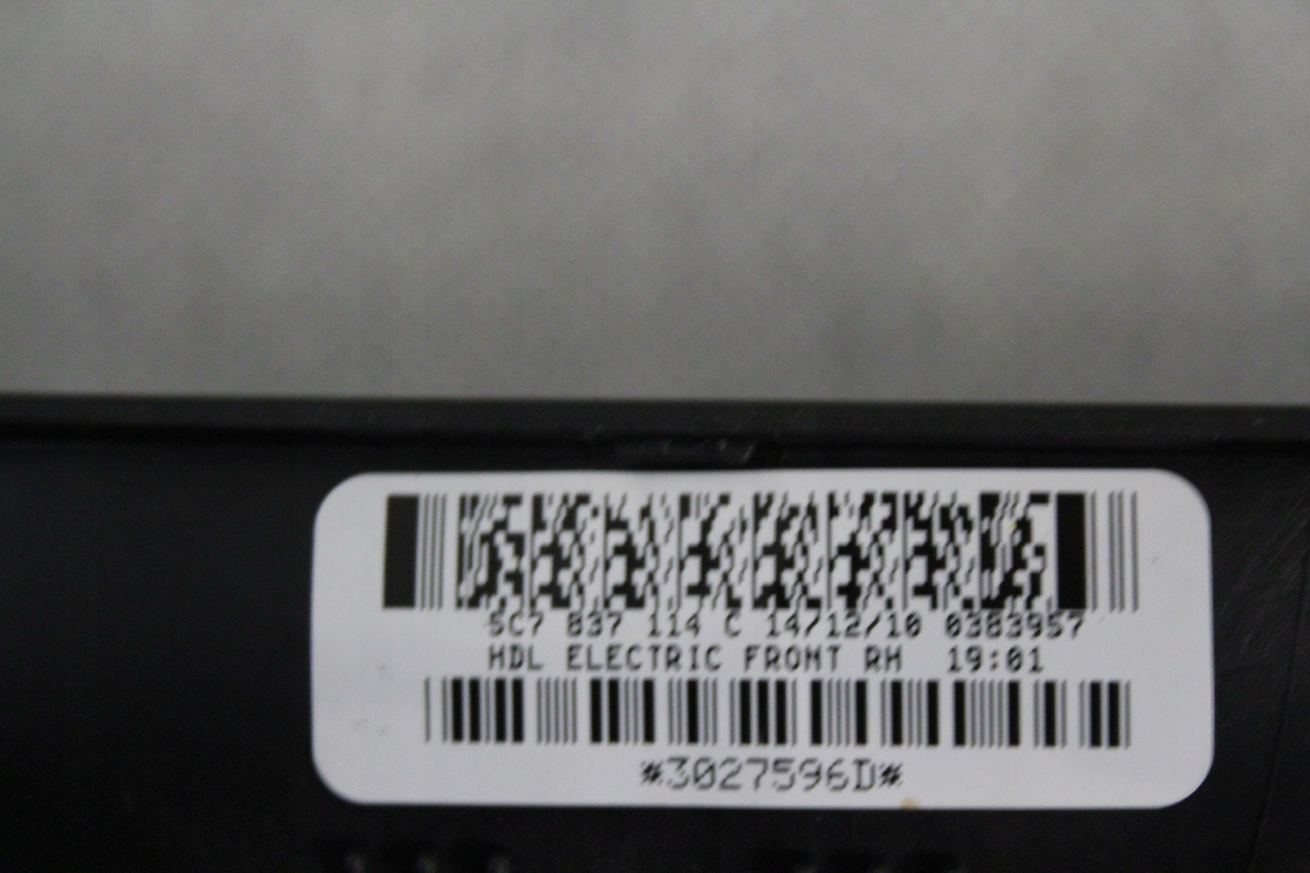 KLAMKA DRZWI PRZÓD PRAWE CHROM VW JETTA 5C7837114C Producent części Polcar