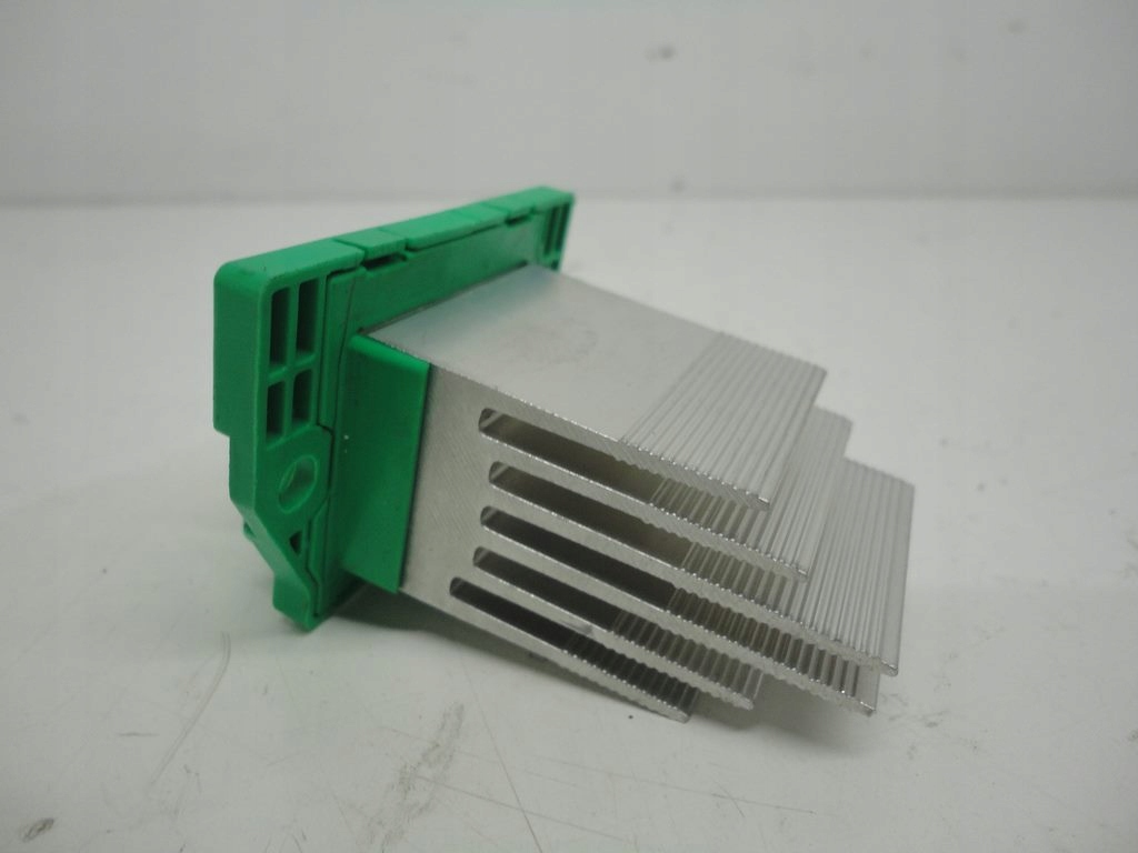 HYUNDAI i20 II резистор воздуходувка резистор 2014-