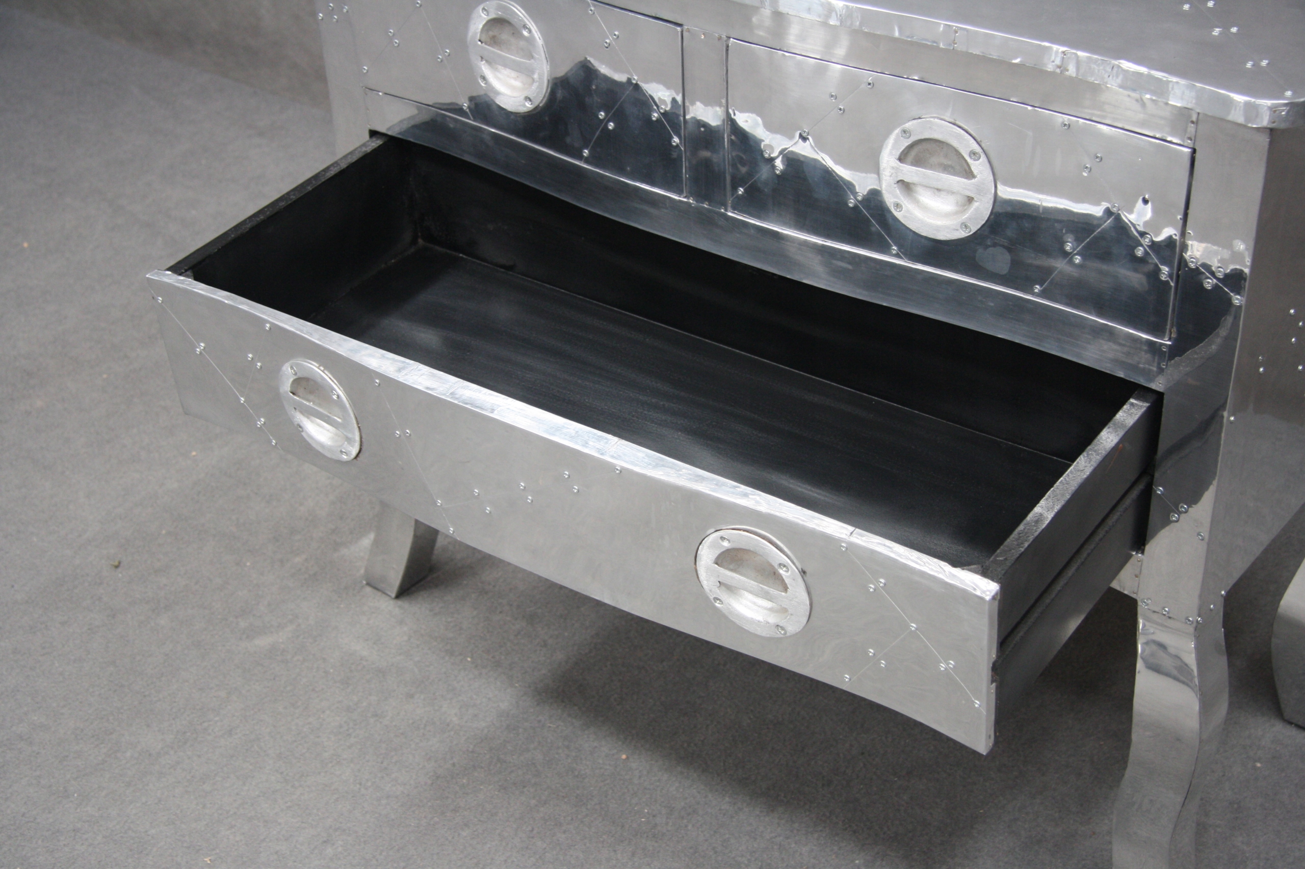 Konsola Loft Aluminium Design Komoda Seria AVIATOR Liczba szuflad więcej niż 2