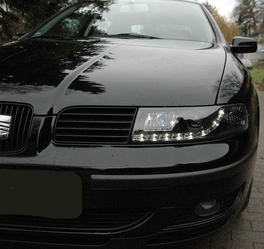 Seat LEON 1M 99-05 LAMPY reflektory BLACK LED H1 Typ samochodu Samochody osobowe