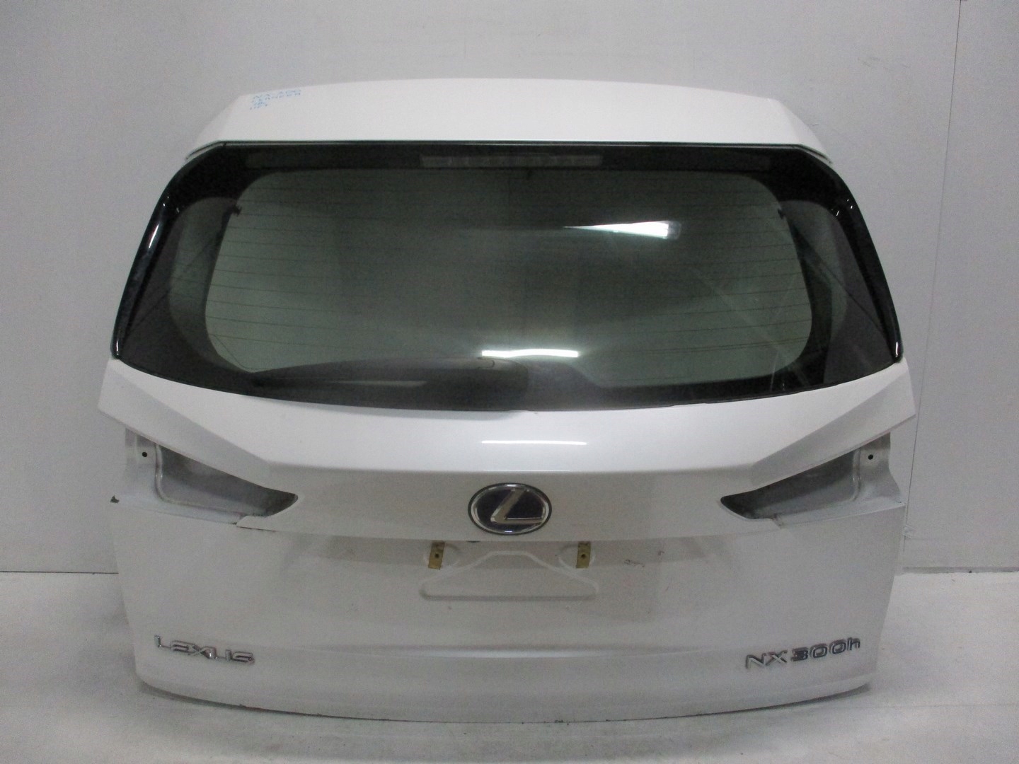 Klapa tylna LEXUS NX300 NX 300 LIFT 18r KAMERA Producent części Lexus OE