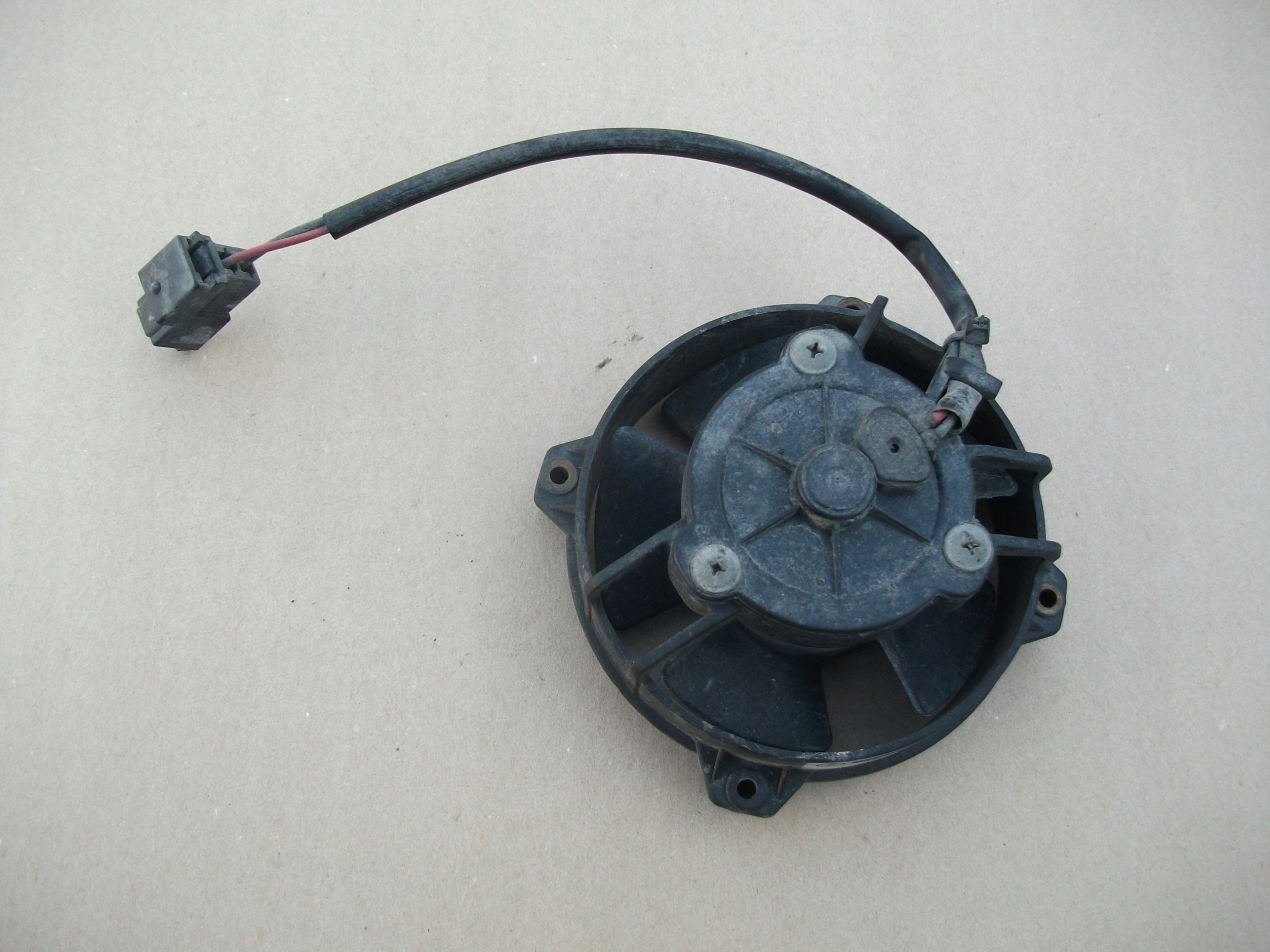 SUZUKI BURGMAN 125 K5 WENTYLATOR CHLODNICY