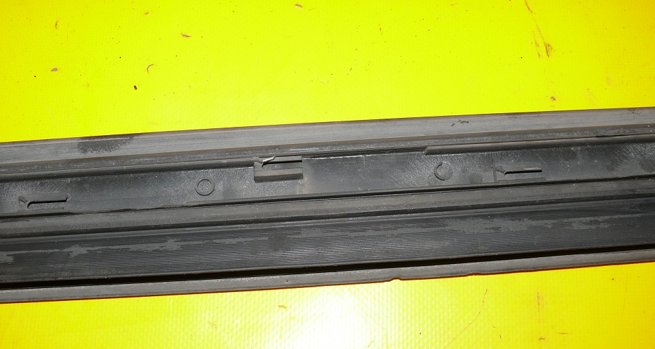 moulding lower door left rear part AUDI A4 B6 01-04