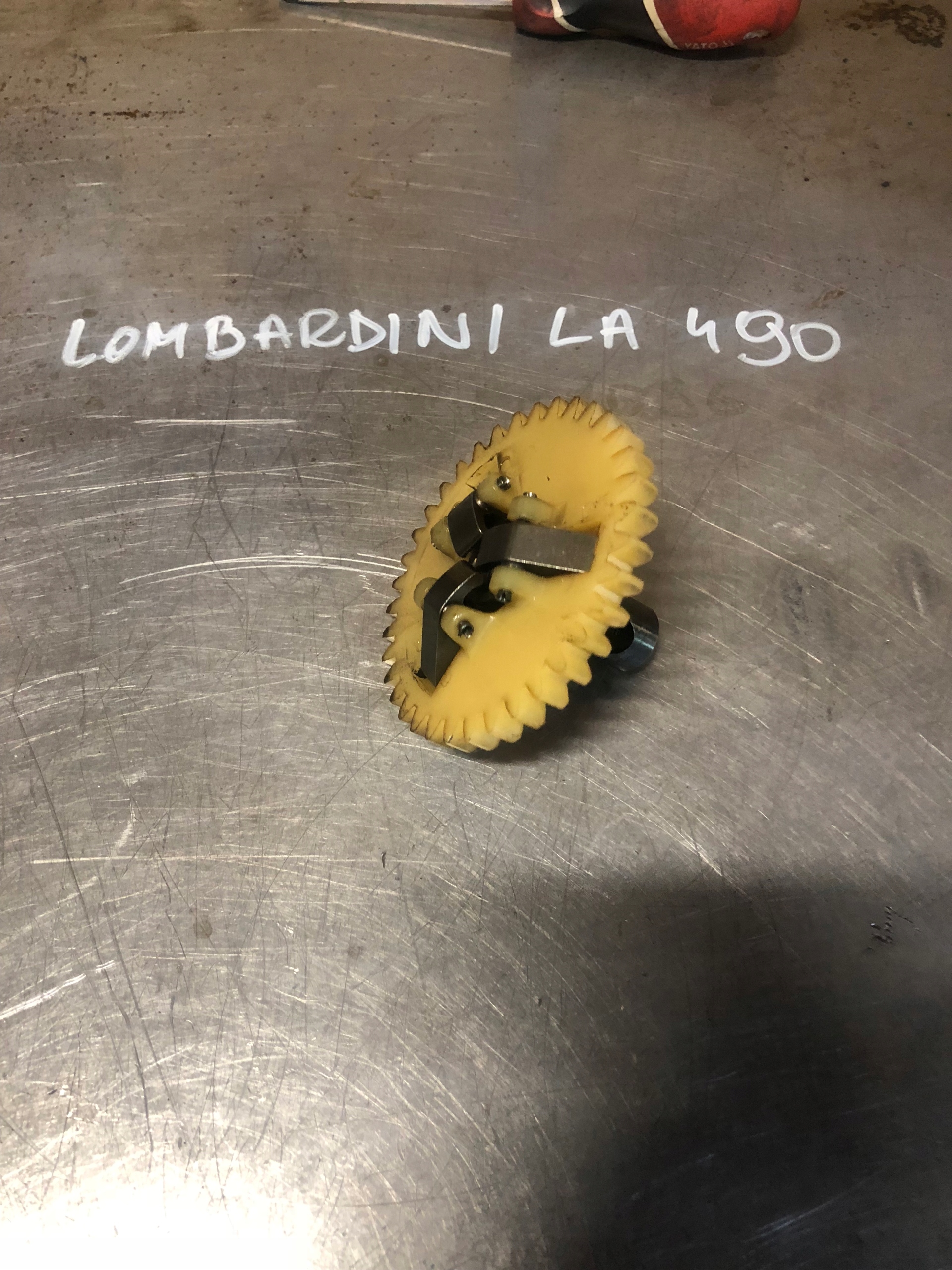 Regulator obrotów LA 490 Lombardini Intermotor Typ regular (sprężyna)