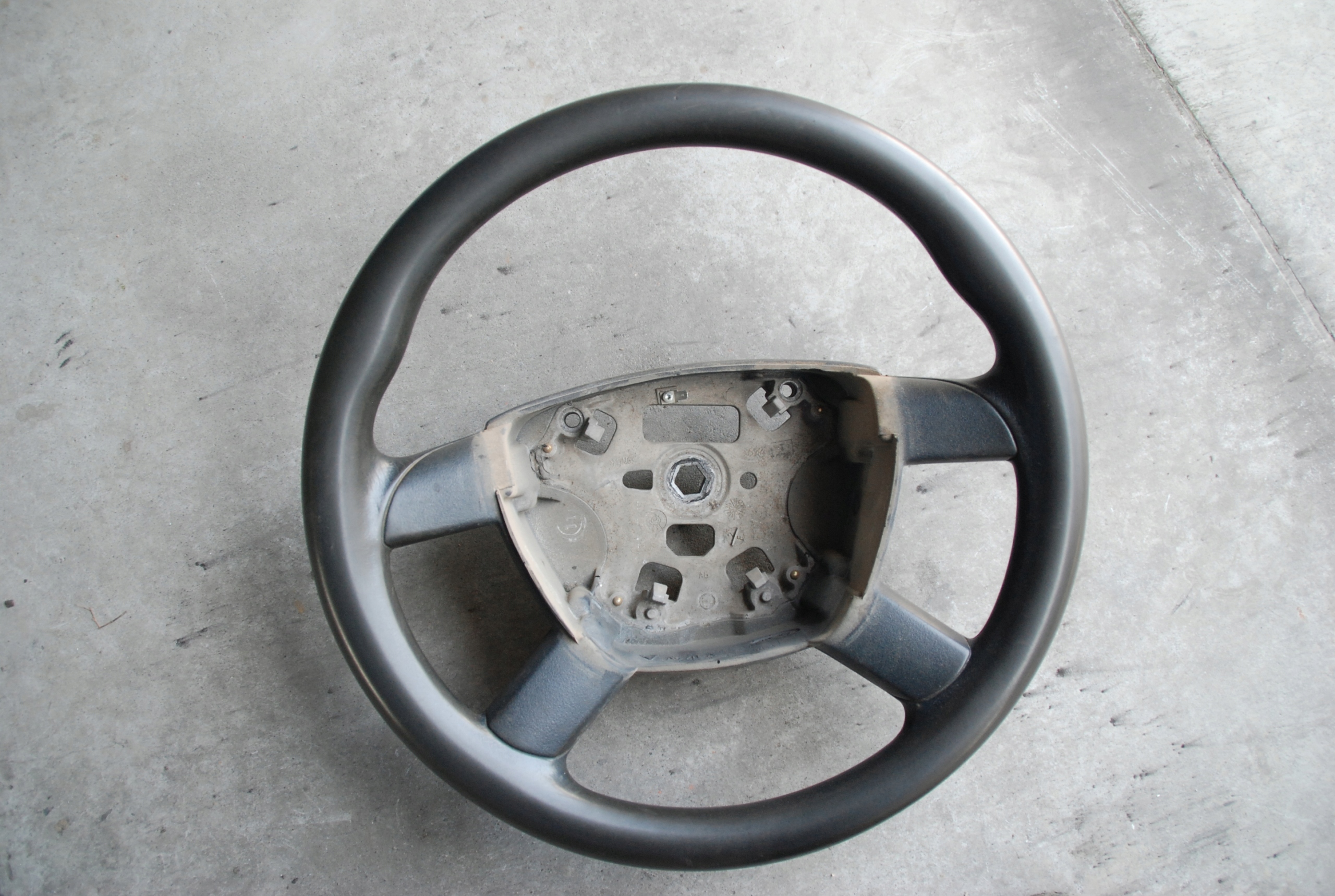 FORD TRANSIT KIEROWNICA 06-