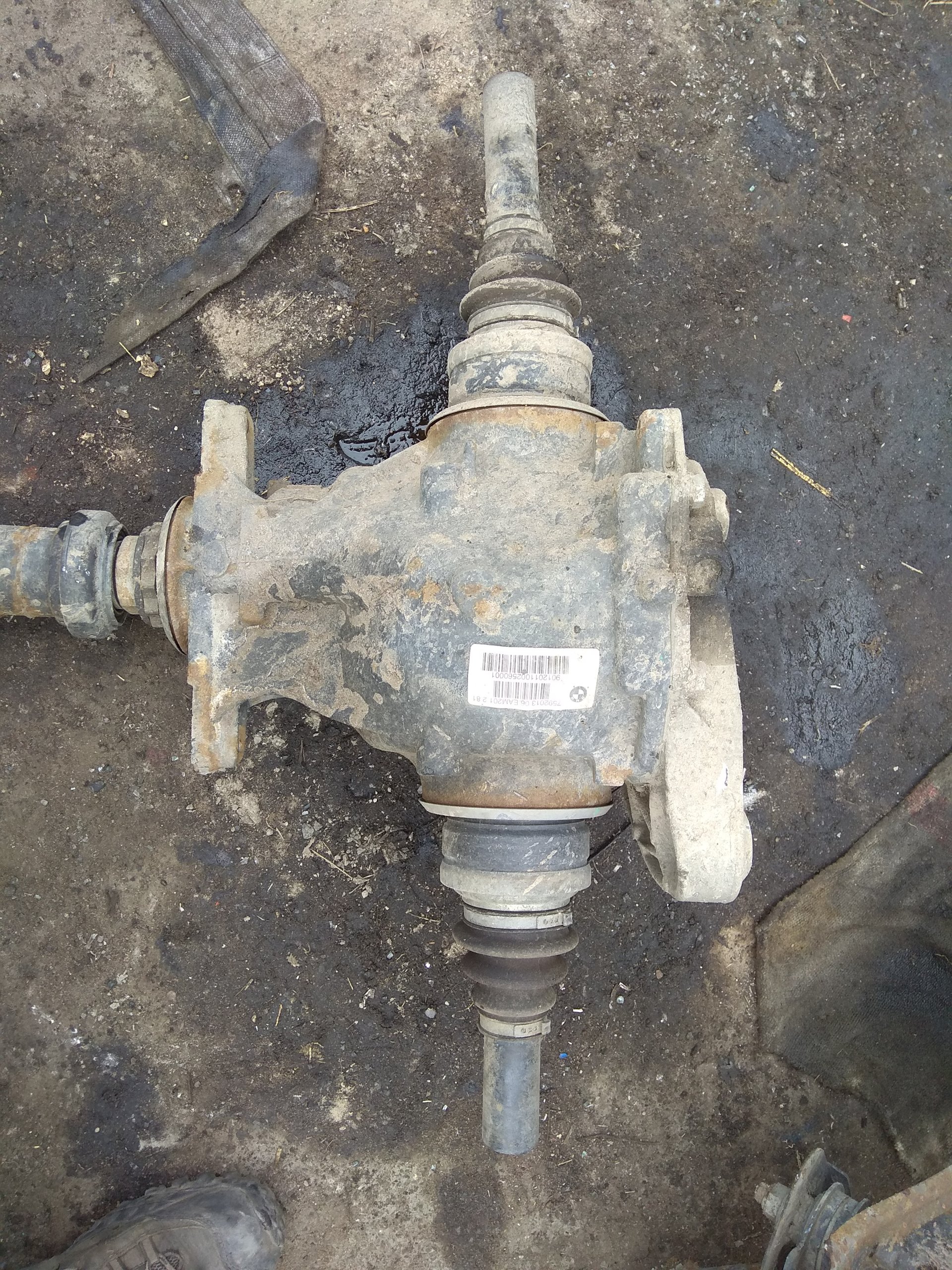 BMW X3 F25 міст диференціал задній задній 7592013 2.81