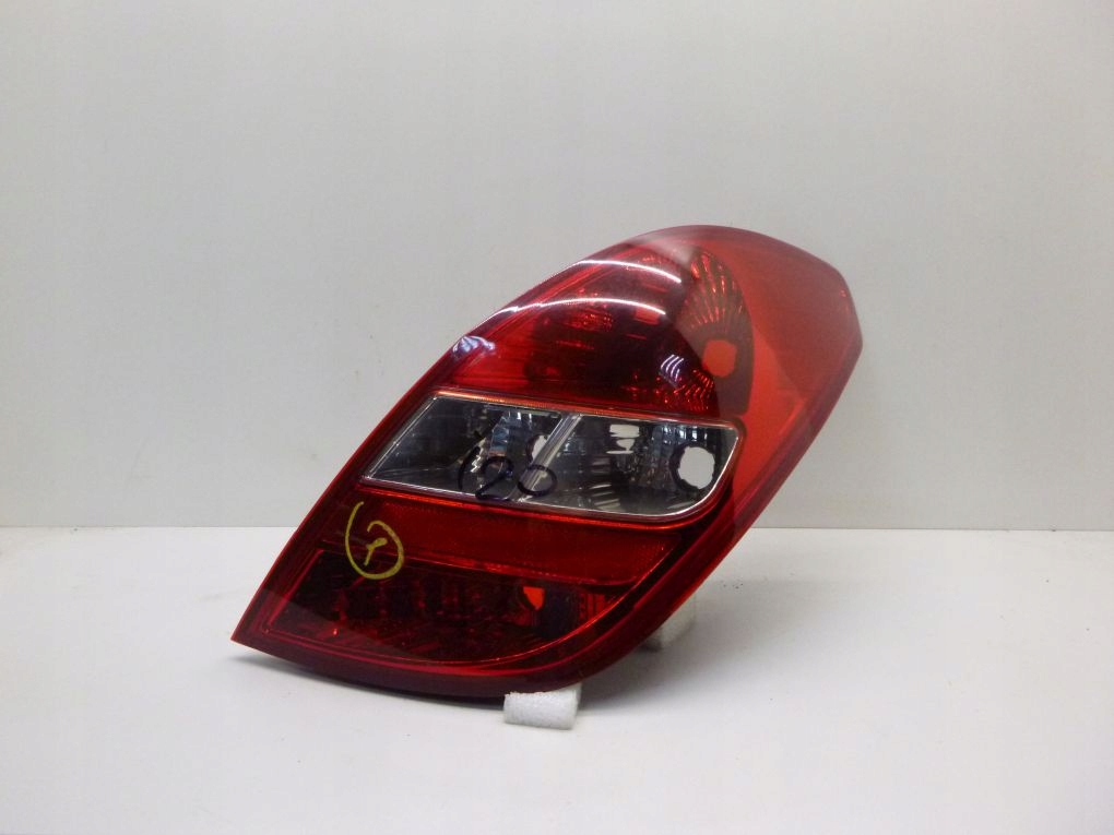 Hyundai i20 and 20 light rear right rear part
