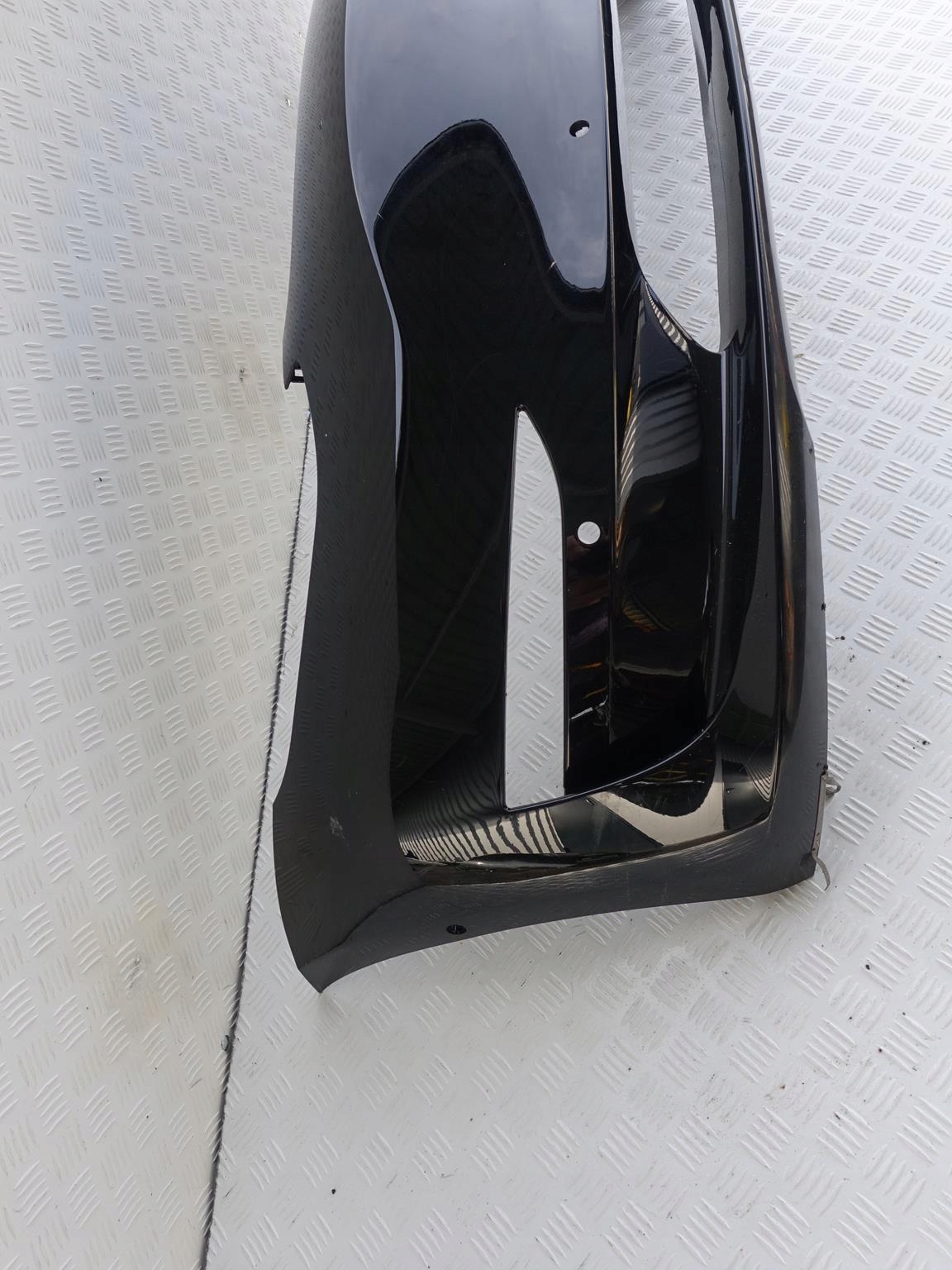 TESLA III 3 bumper front 1084175-00-D