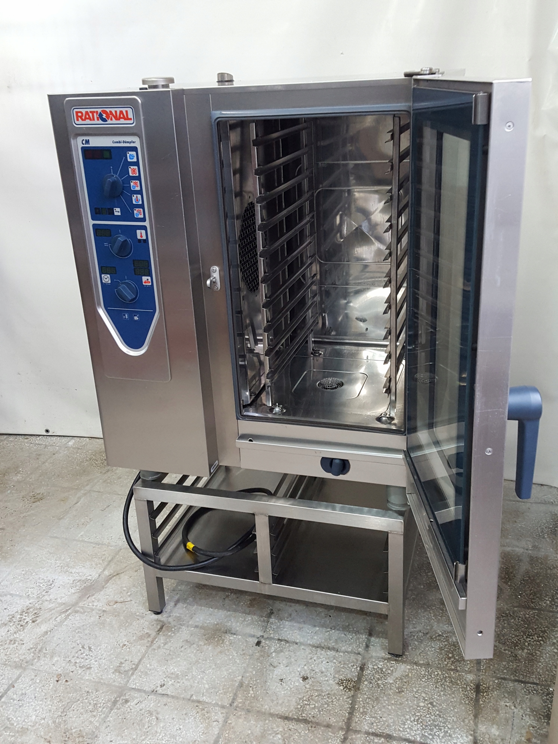 Piec KONWEKCYJNO PAROWY RATIONAL CM 101 Model Cm101e