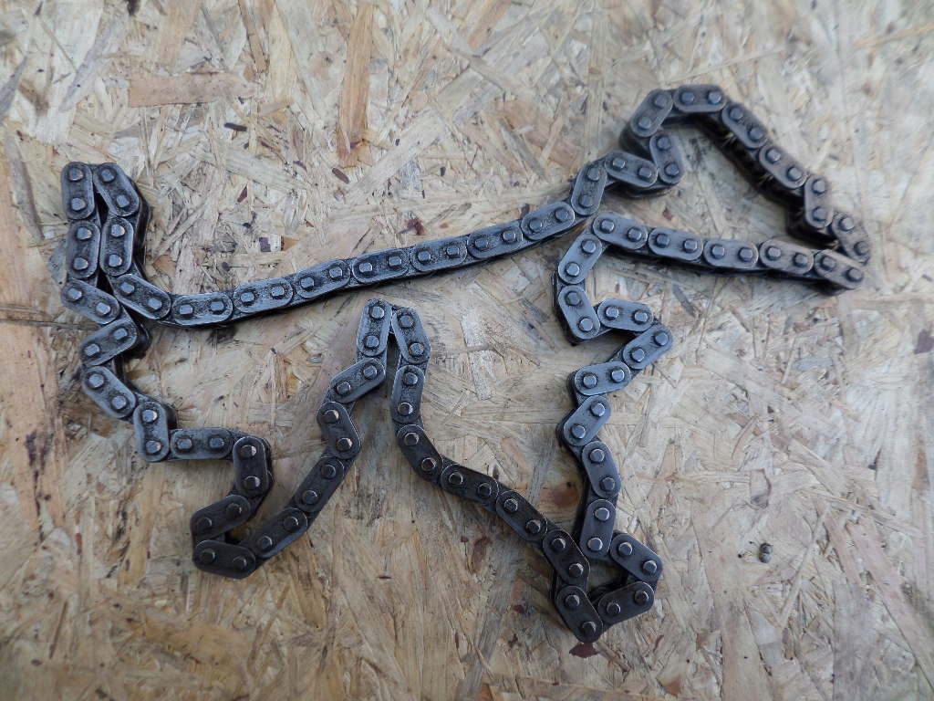 Łańcuch łańcuszek rozrządu Toyot Avensis T25 1AD