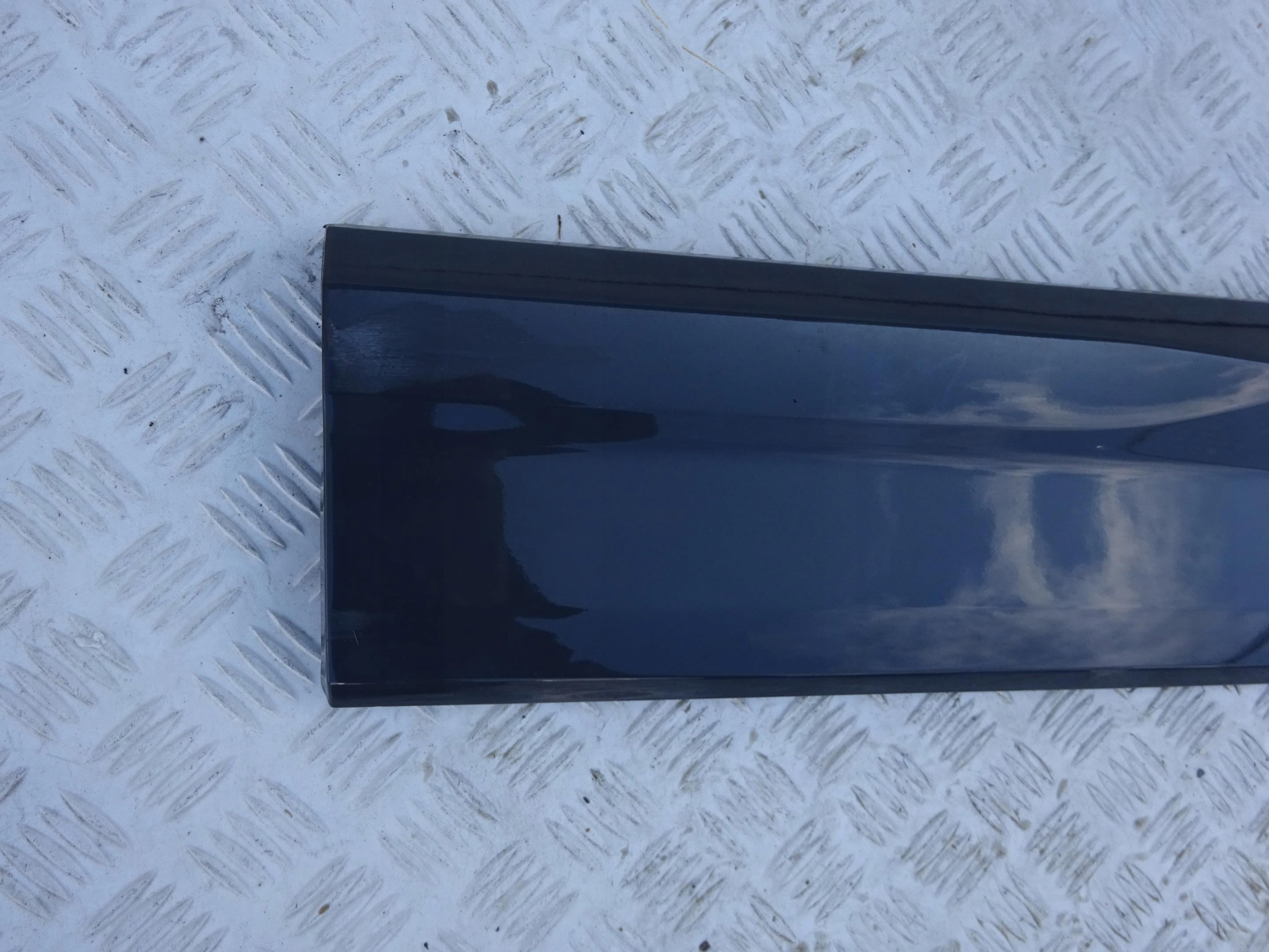 AUDI Q2 S LINE moulding door right rear part 81A853970B