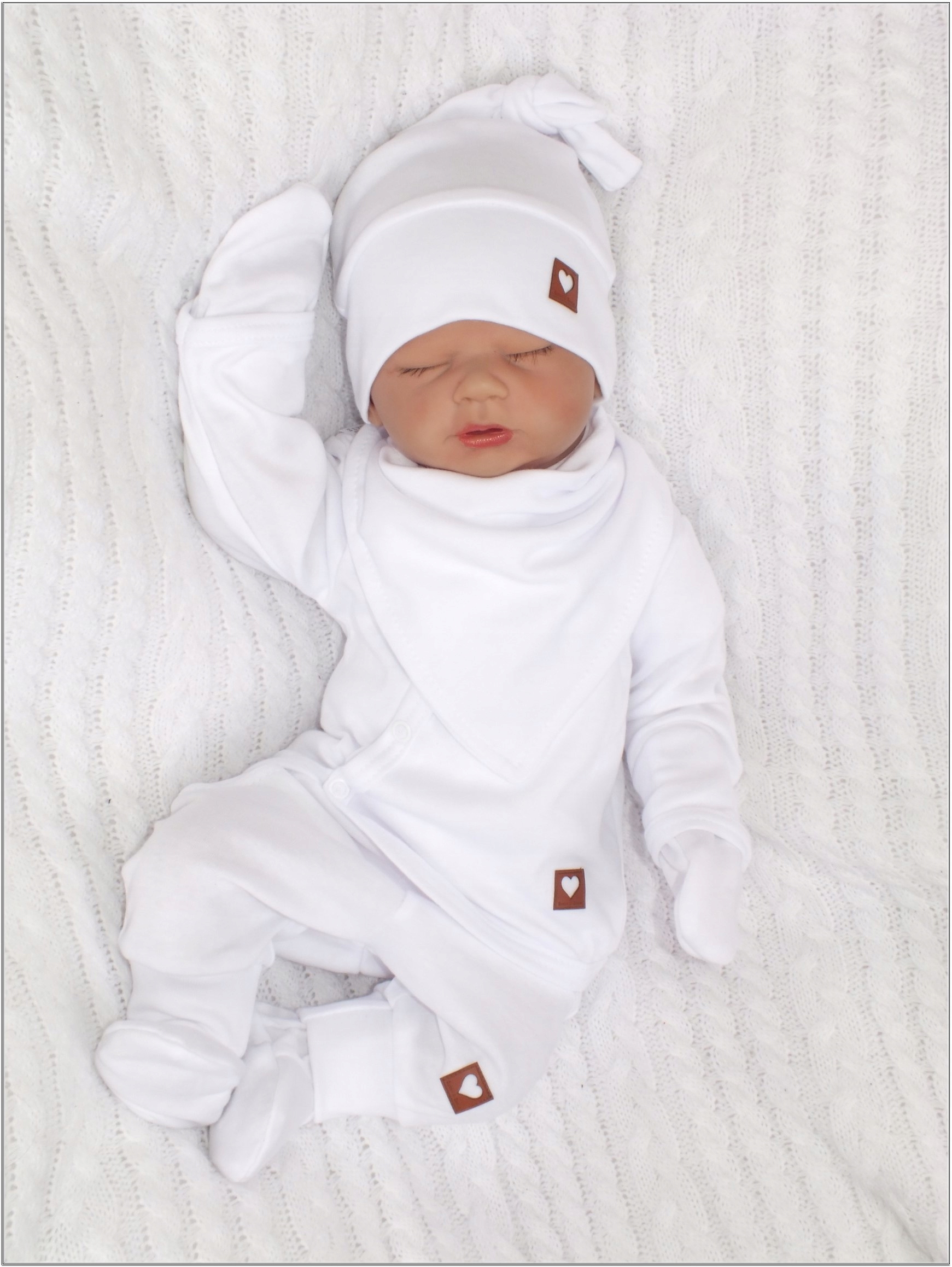 6cz biała zestaw kompletna WYPRAWKA do szpitala 50 Liczba produktów w zestawie 6 szt.