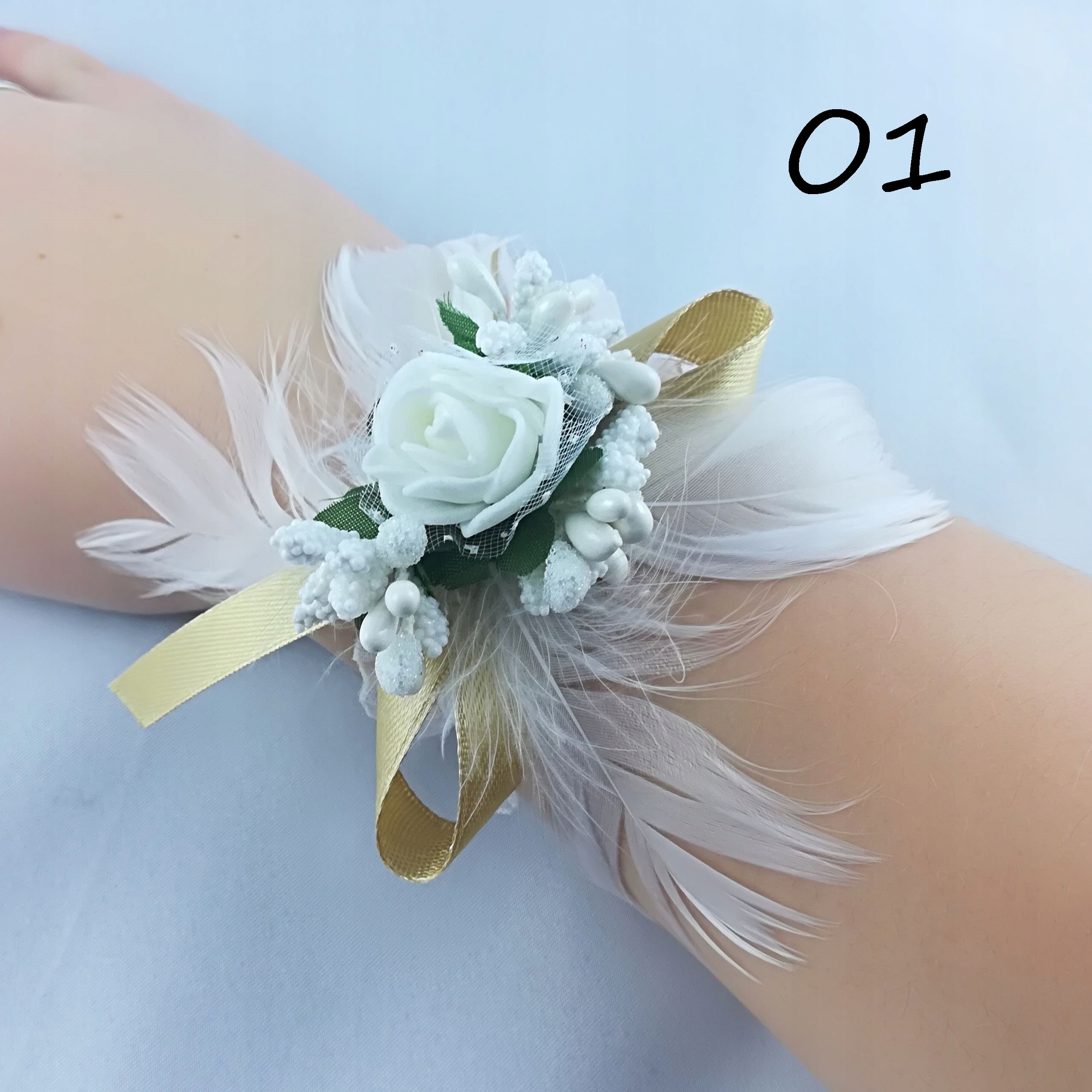 KOTYLIONY NA RĘKĘ NA STUDNIÓWKĘ DLA DRUHNY ŚLUBNE Kolor dominujący inny