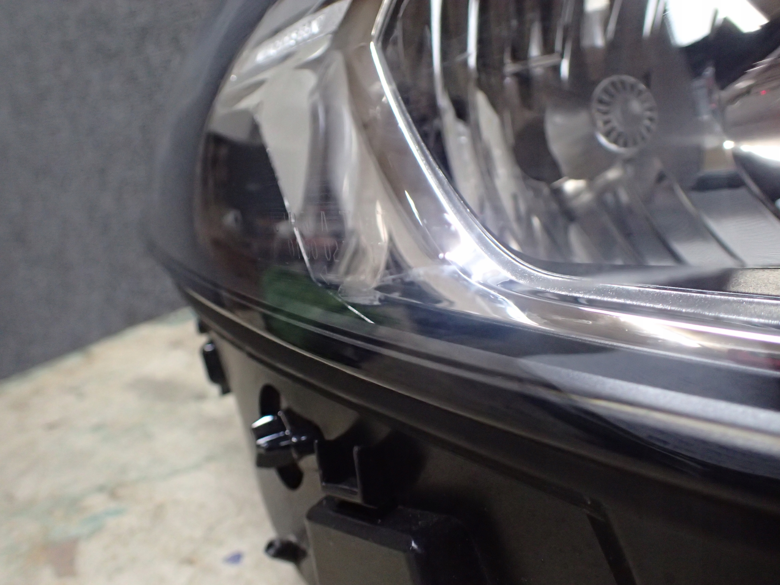 LIGHT FRONT RIGHT MERCEDES A KLASA W177