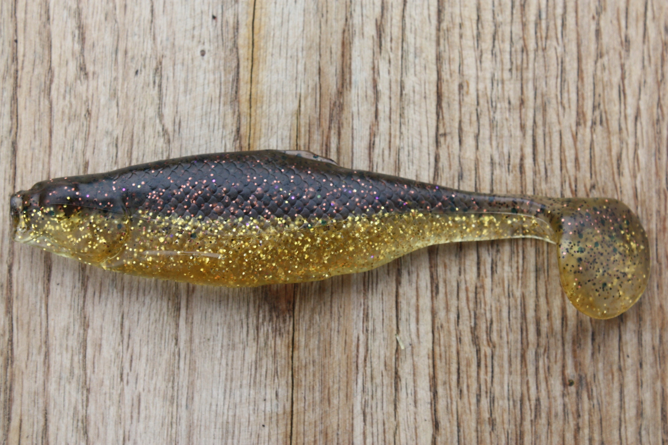 Guma Realistic Shad Matusiak Płoć 12 022