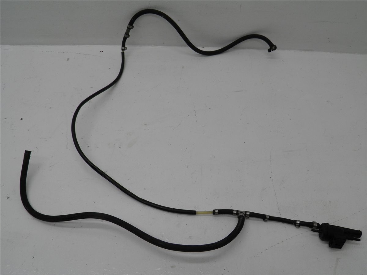 Вакуумный шланг MERC W221 S600 V12 0025401497