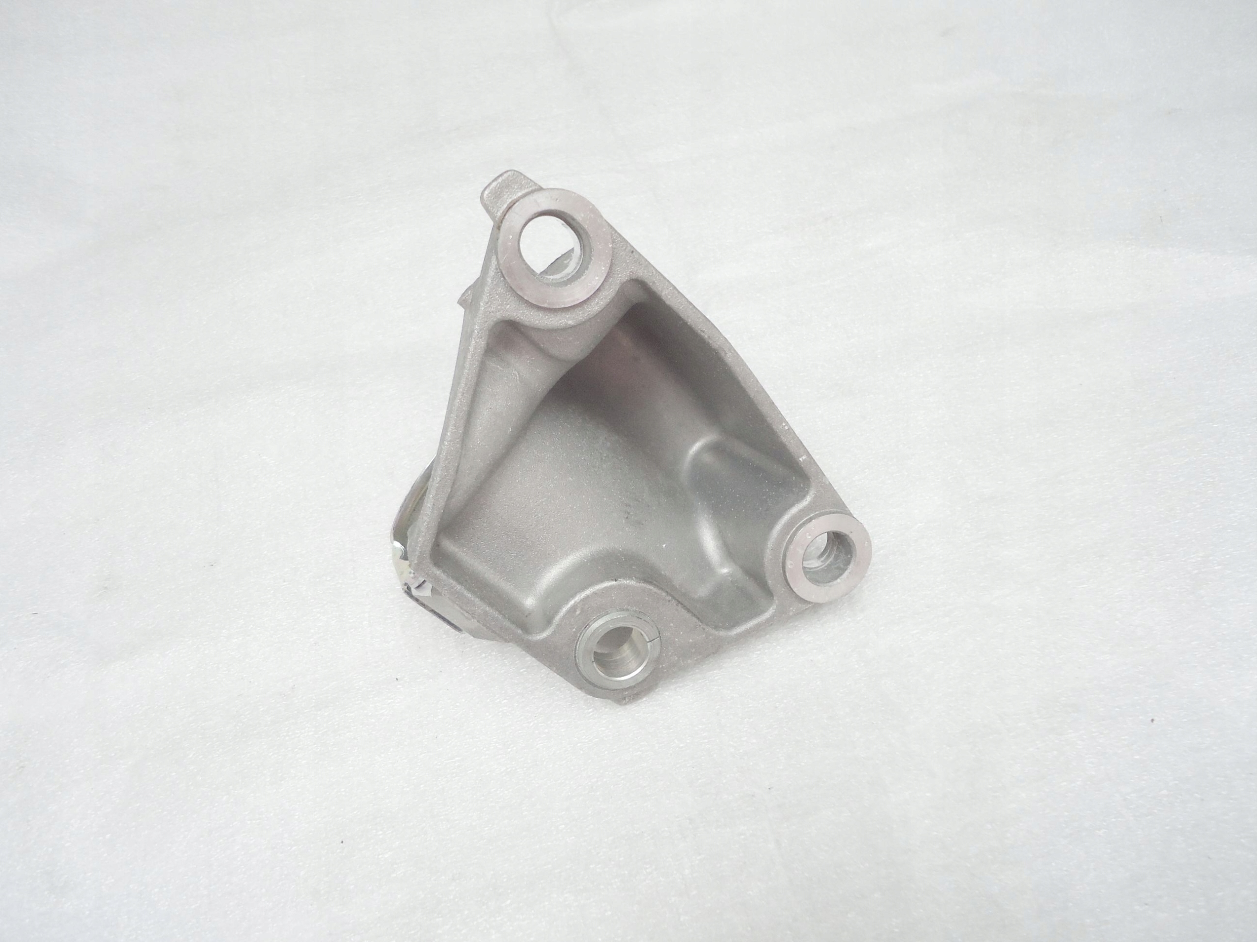 RENAULT MEGANE SCENIC 1 3TCE PODPORA POLOSI Part manufacturer Renault OE