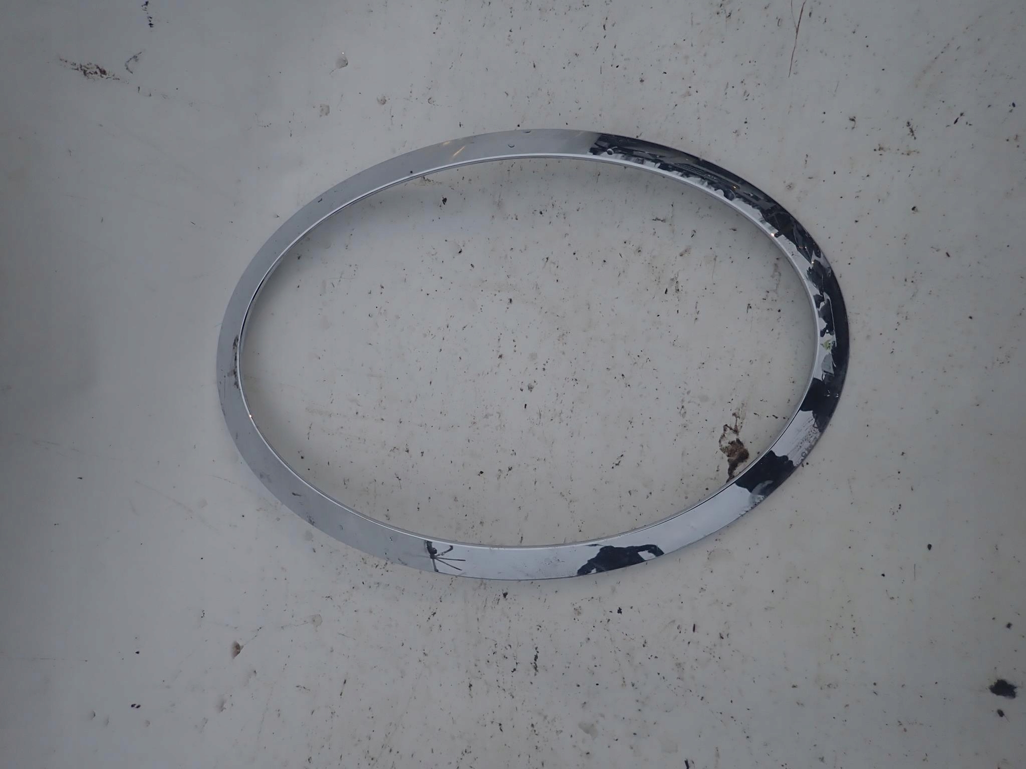 MINI COOPER III 3 F55 14- frame CHROM lights right