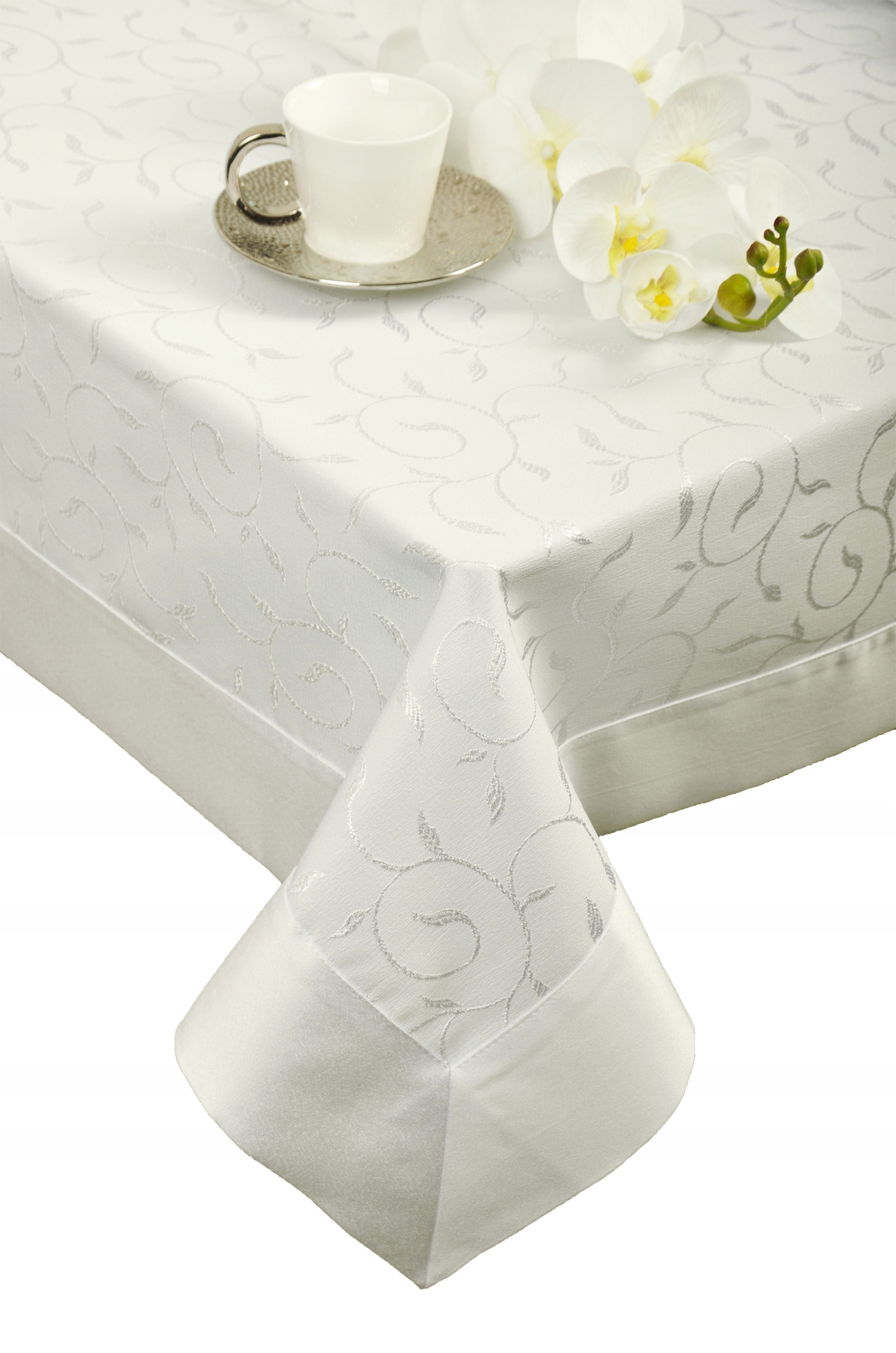 Dekorační ubrus Clematis 180x140 odolný vůči skvrnám a skvrnám