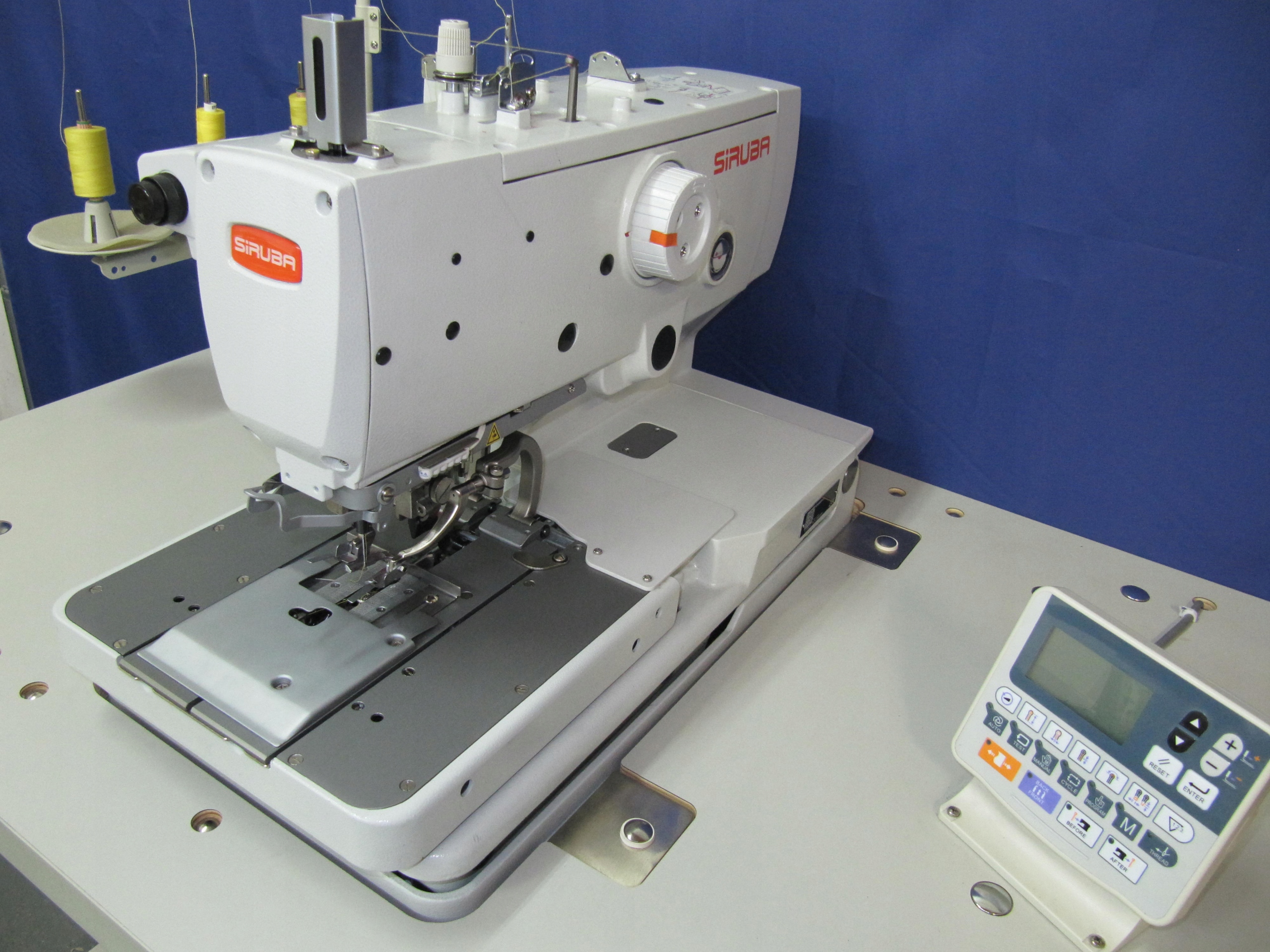 SIRUBA BH-9820-01 DZIURKARKA ODZIEŻOWA AUTOMAT Marka inny