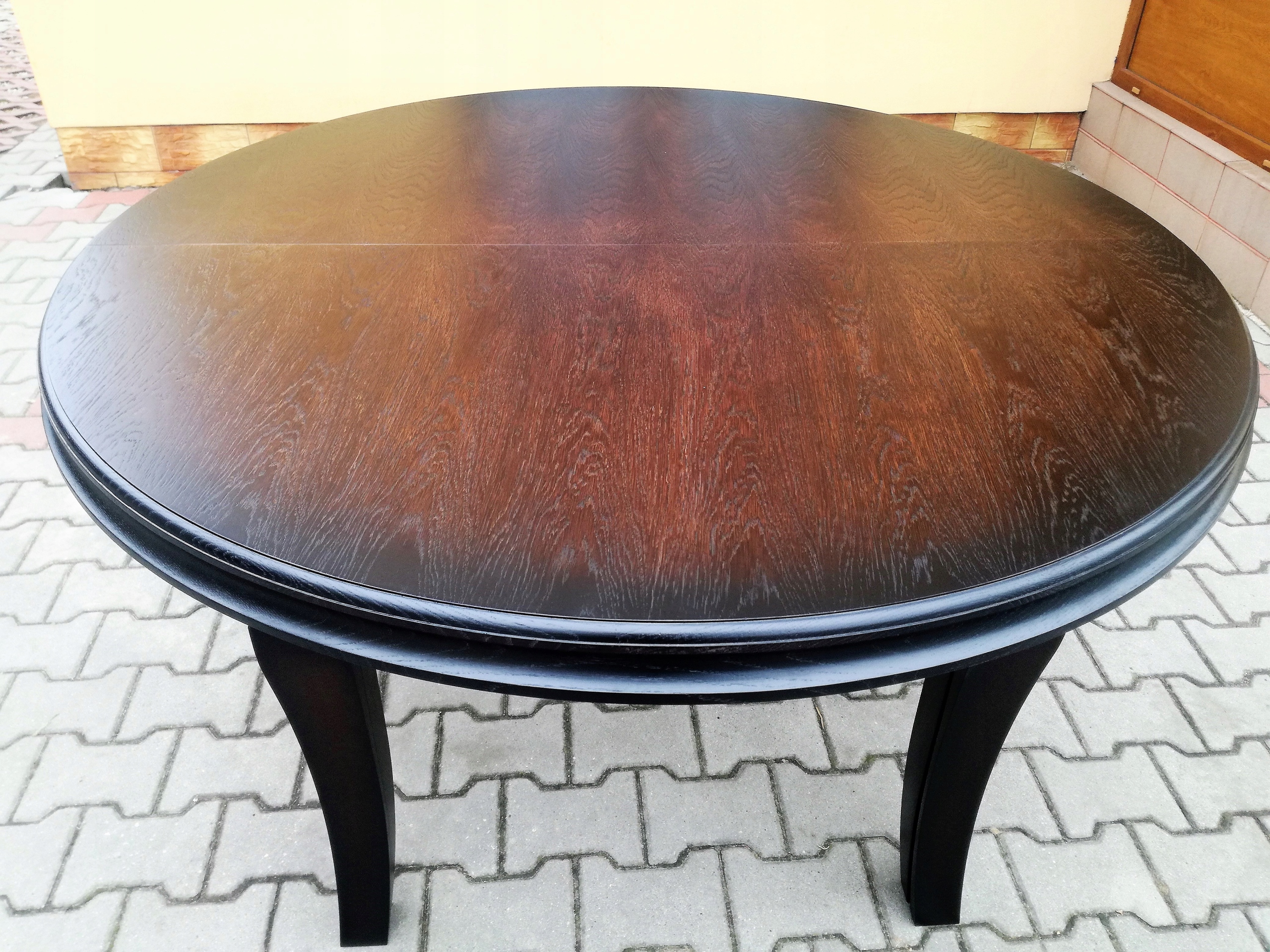 Rozťahovací okrúhly stôl 8 nôh 110 cm x 310 cm Hit