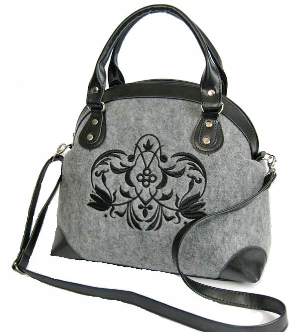 

Torebka Filcowa Z Haftem Kuferek Z Filcu