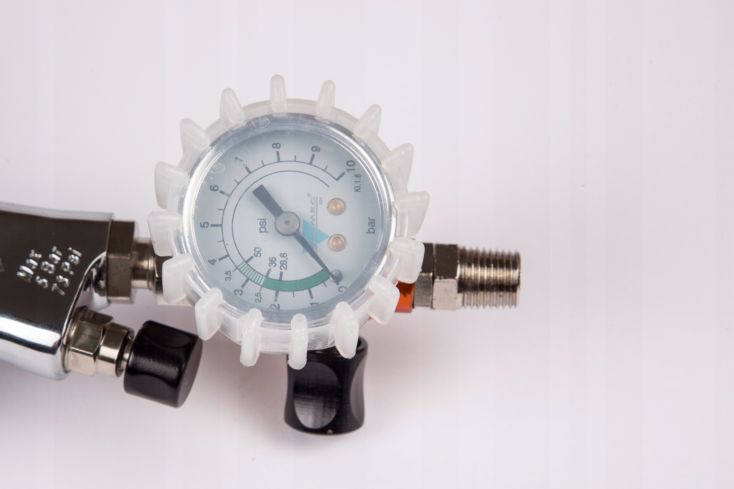 Regulator Ciśnienia z Manometrem Walcom Slim HTE